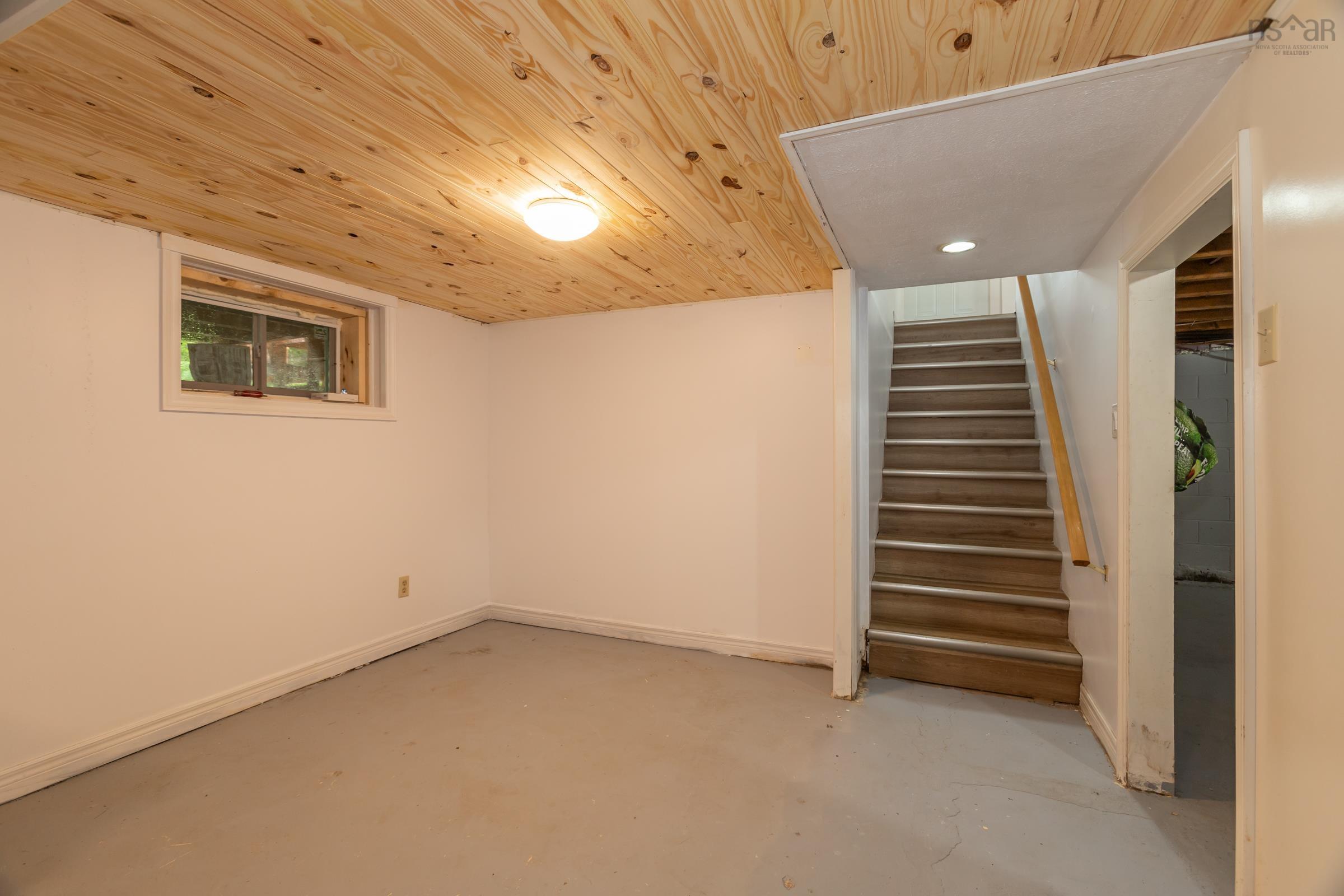 $317,500.00: 30 Dodge Road Extension, South Farmington