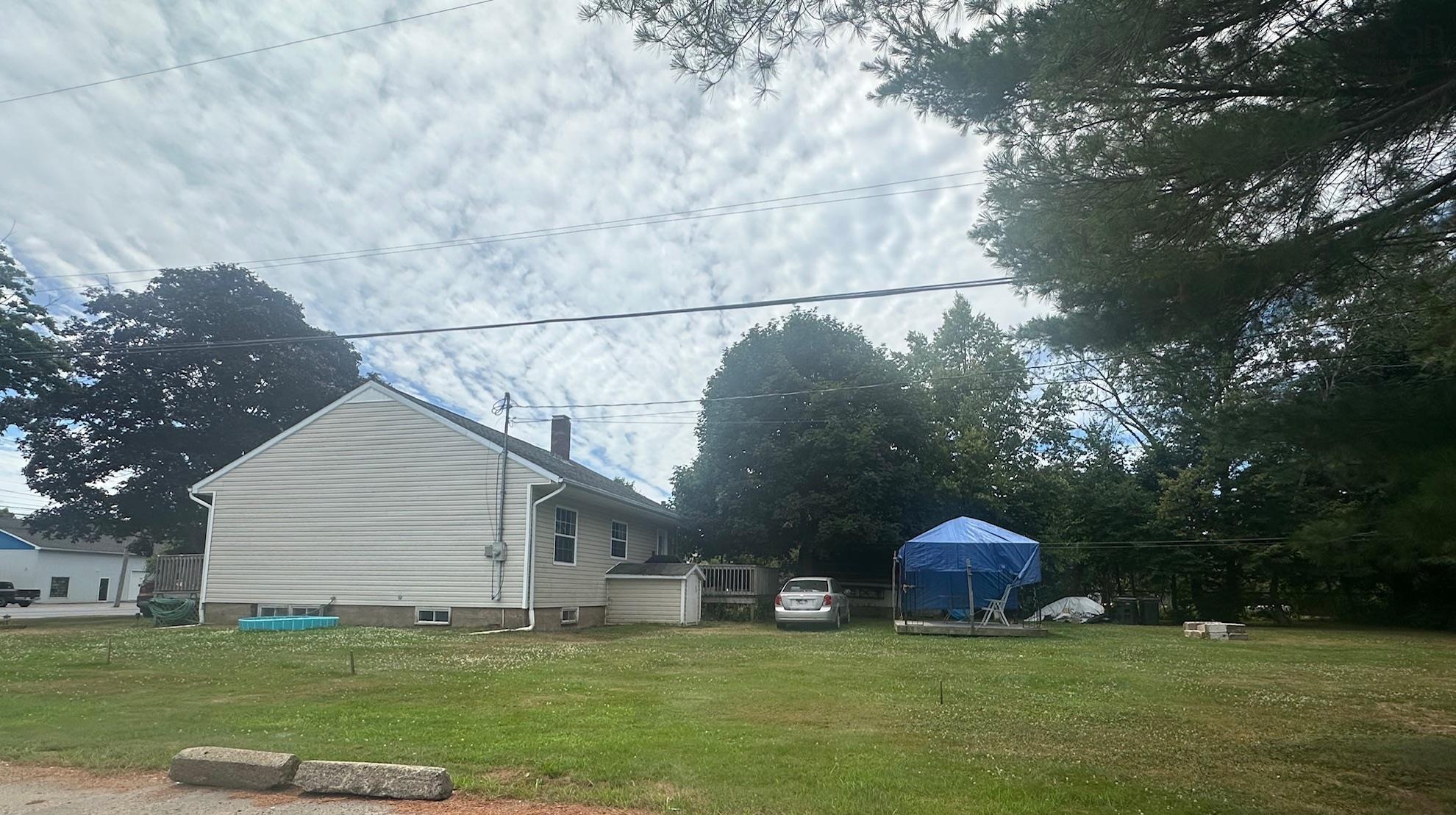 $329,900.00: 437 Main Street, Middleton