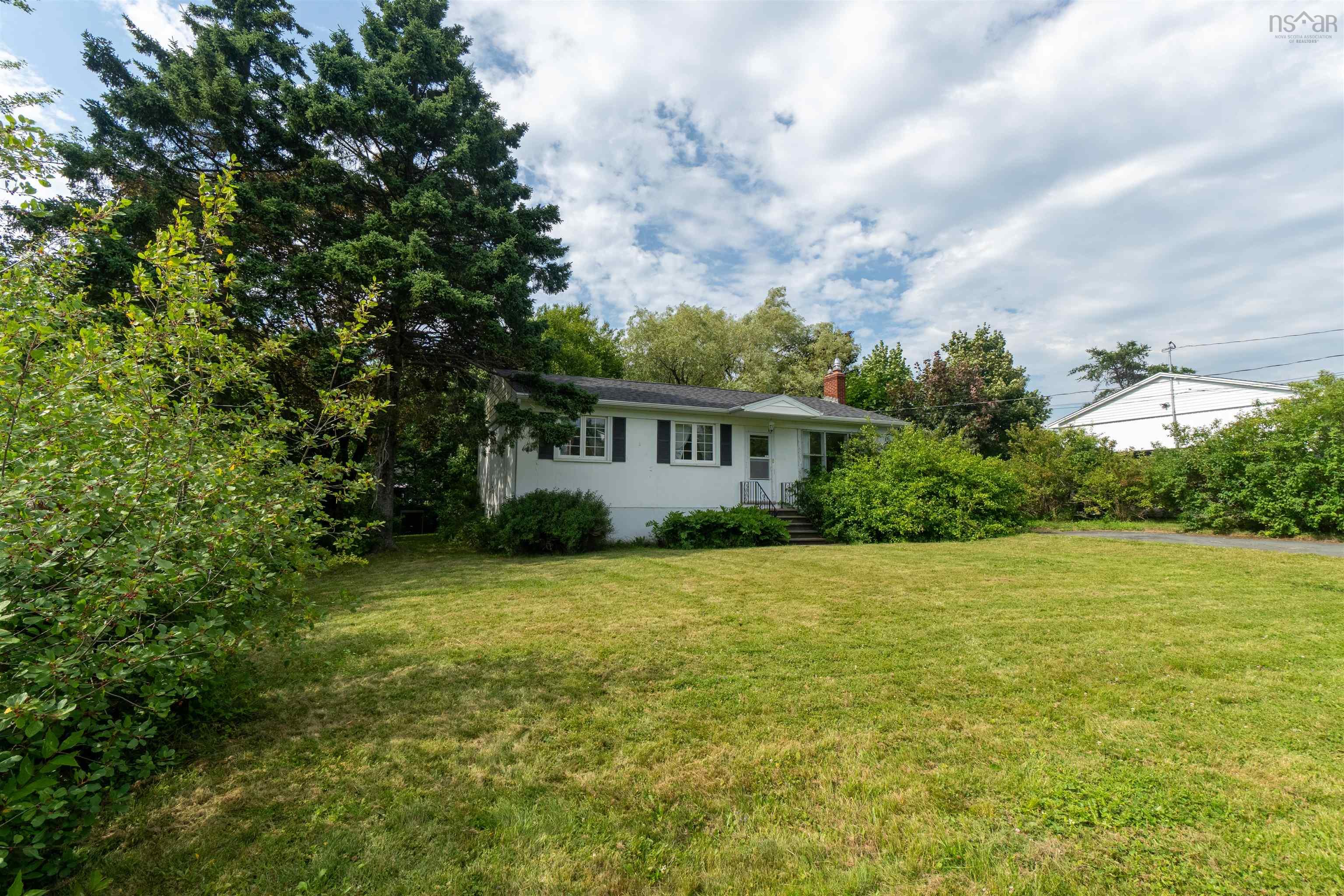 $399,900.00: 19 Digby Crescent, Dartmouth