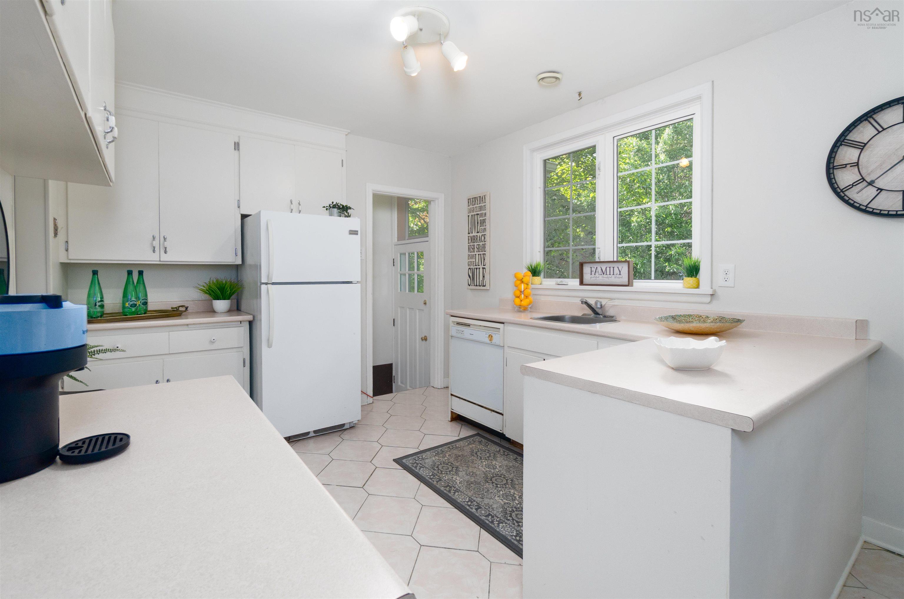 $399,900.00: 19 Digby Crescent, Dartmouth