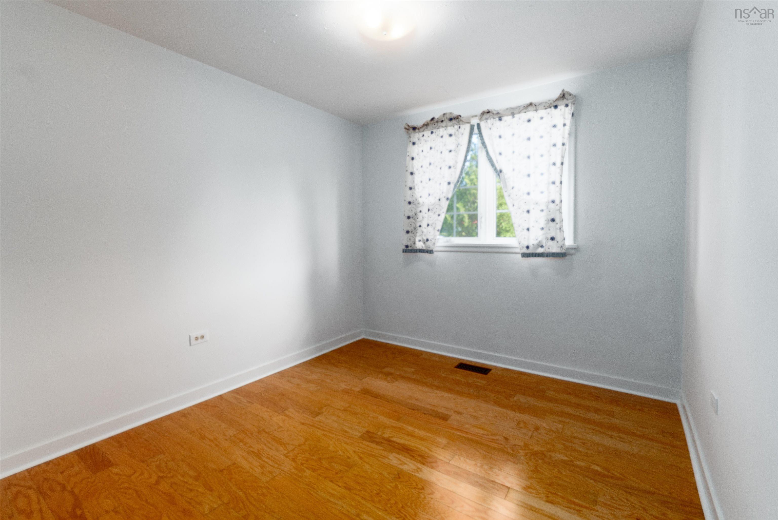 $399,900.00: 19 Digby Crescent, Dartmouth