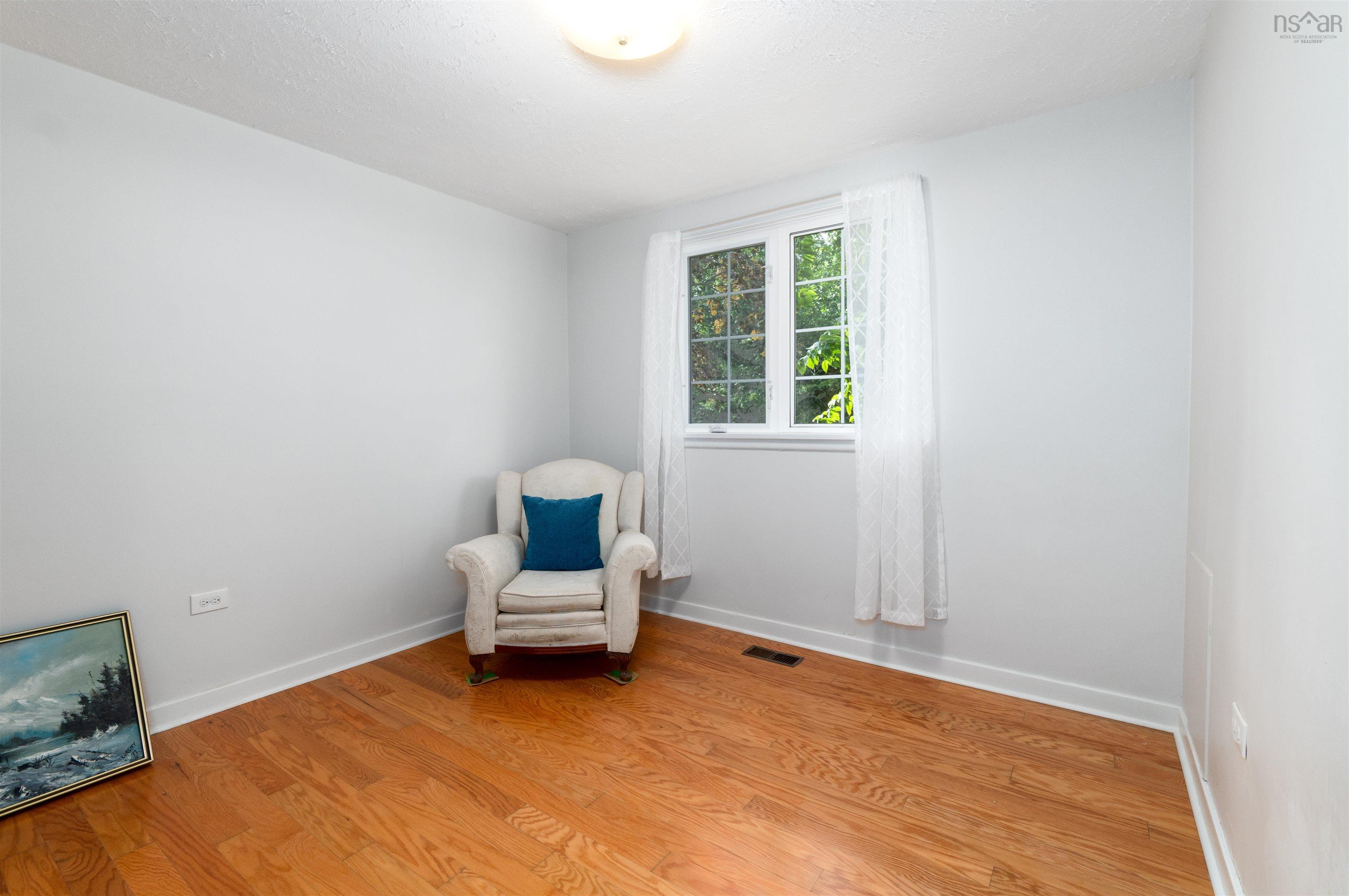 $399,900.00: 19 Digby Crescent, Dartmouth