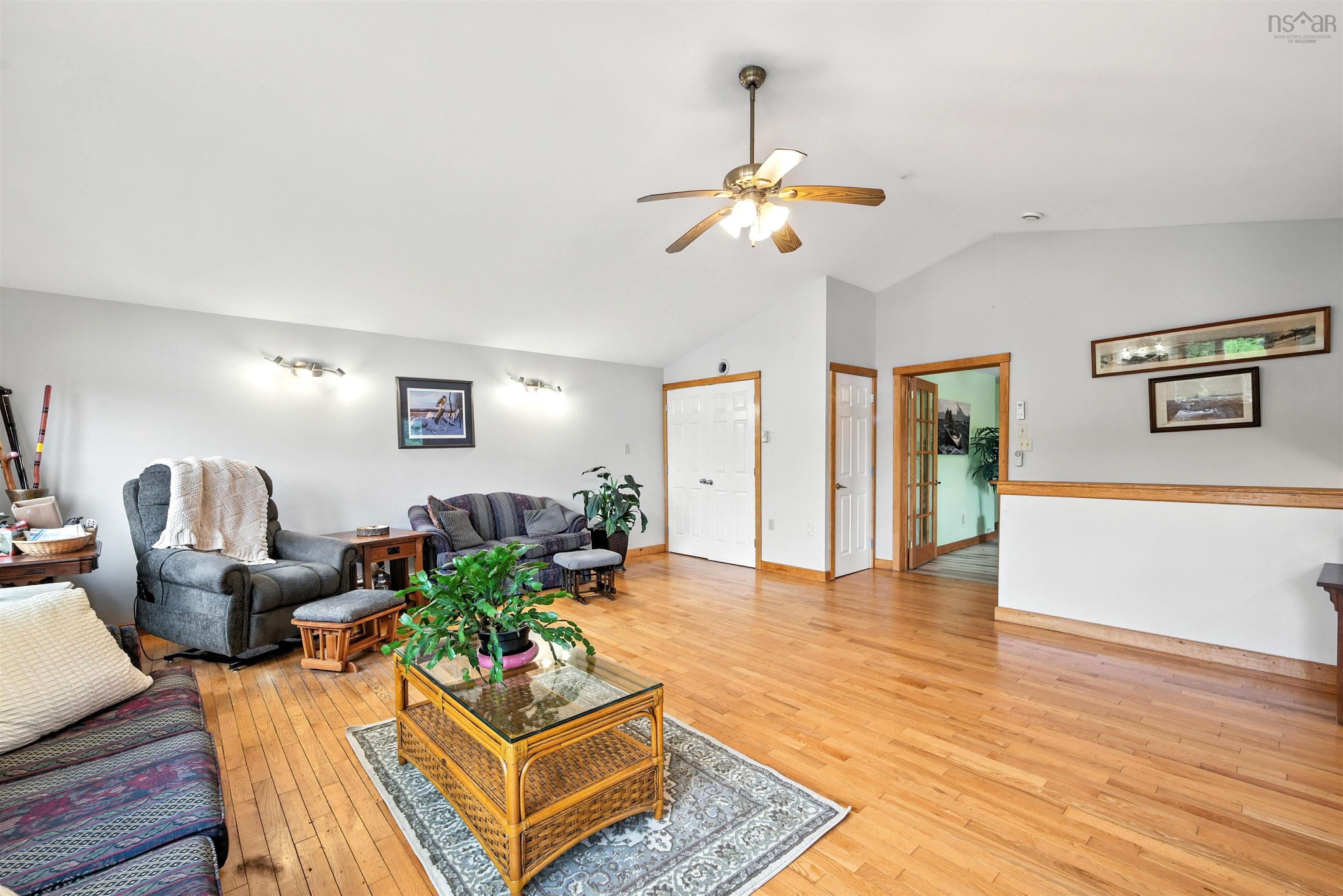 $690,000.00: 139 Smeltzer Road, Upper Vaughan