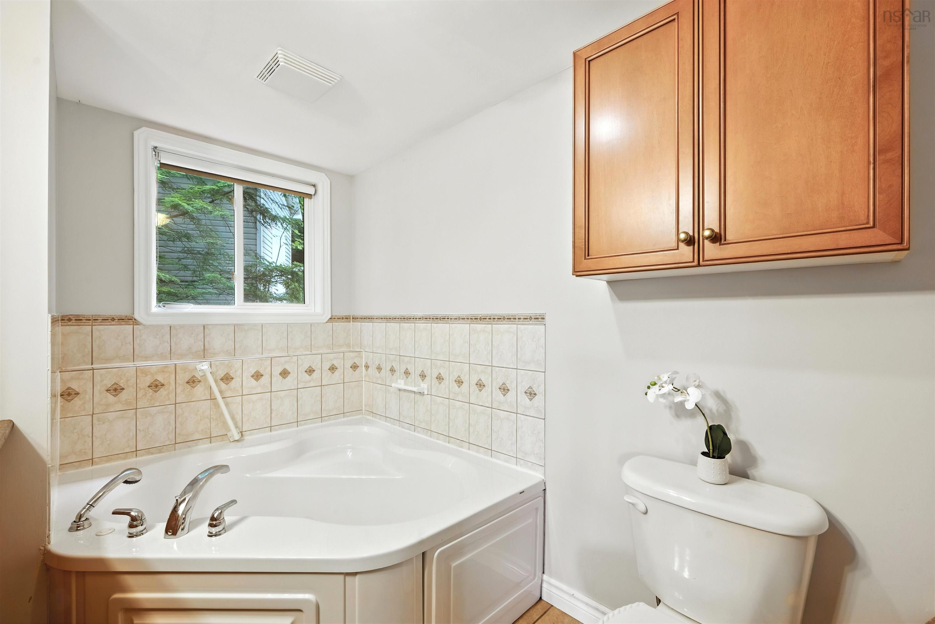 $690,000.00: 139 Smeltzer Road, Upper Vaughan