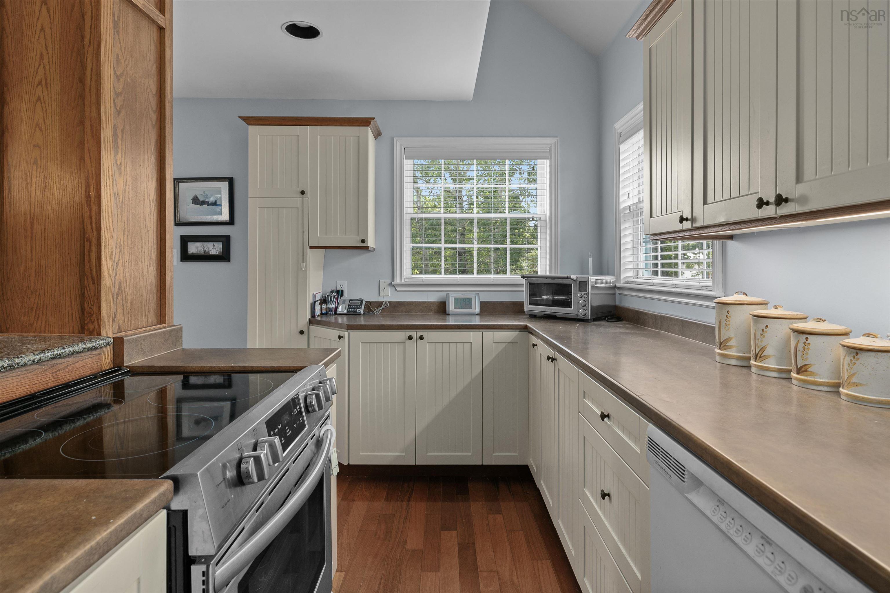 $549,900.00: 6 Westwind Drive, Chester