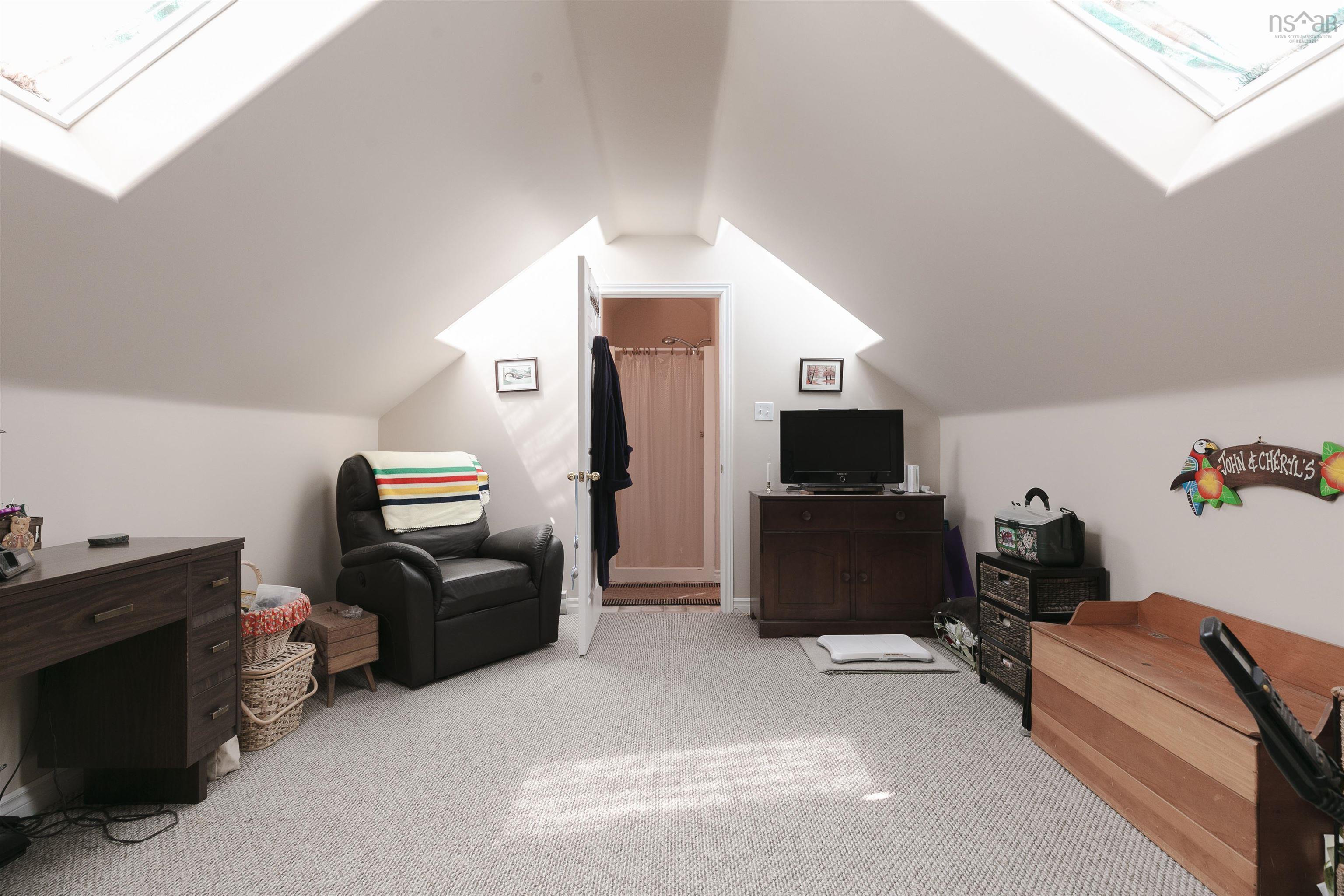 $549,900.00: 6 Westwind Drive, Chester