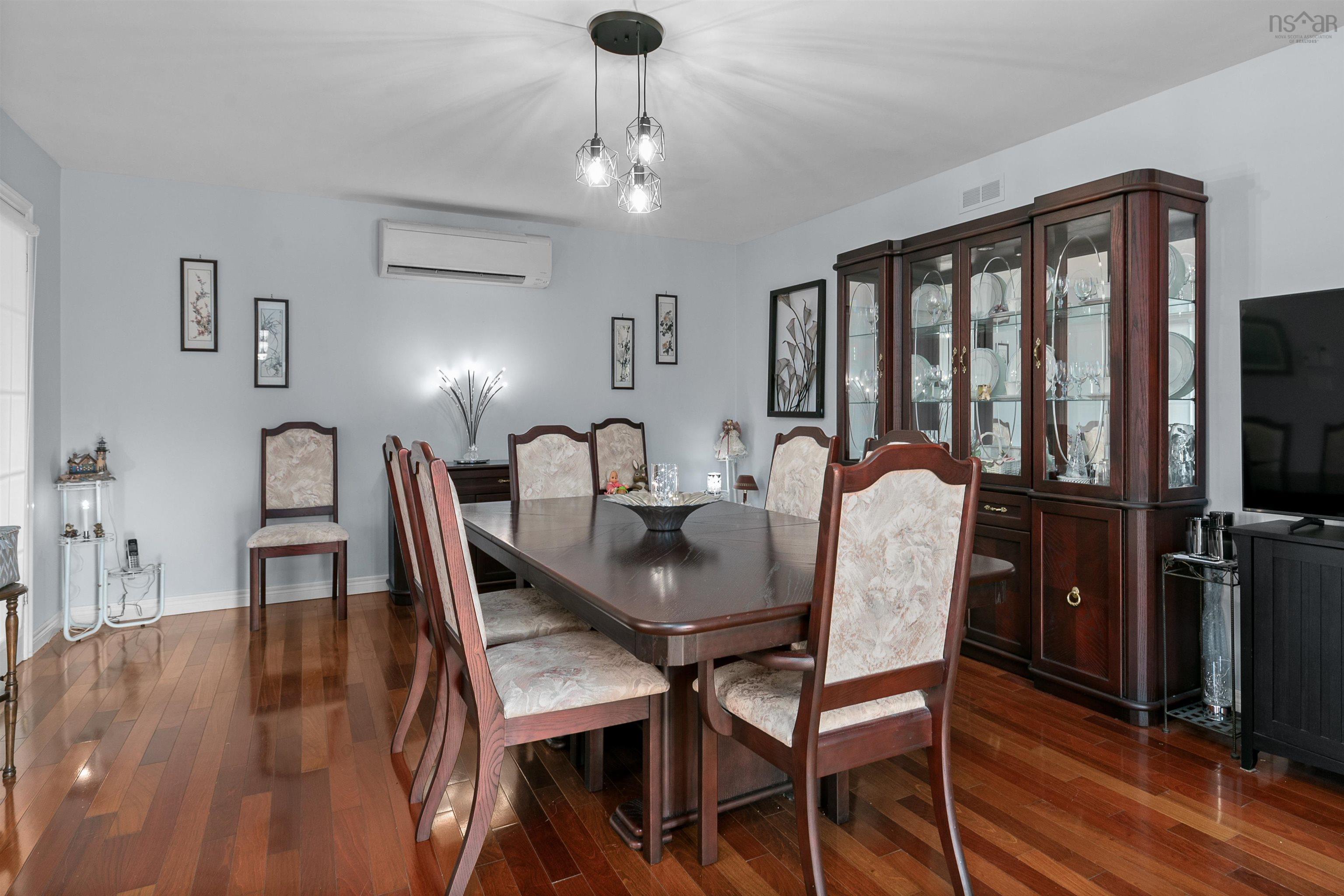 $549,900.00: 6 Westwind Drive, Chester