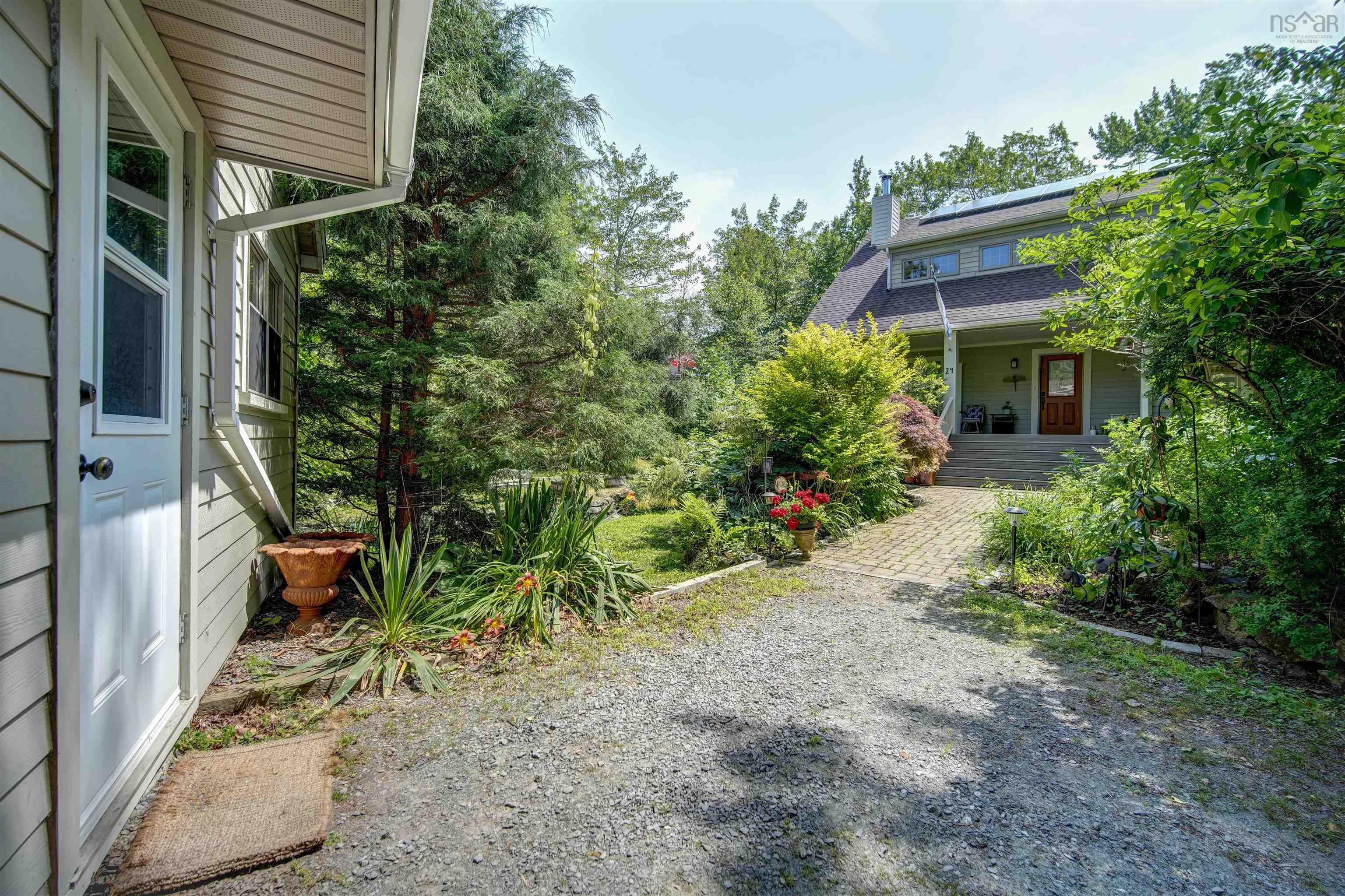 24 Hamshaw Drive, Halifax, NS (MLS 202519410)