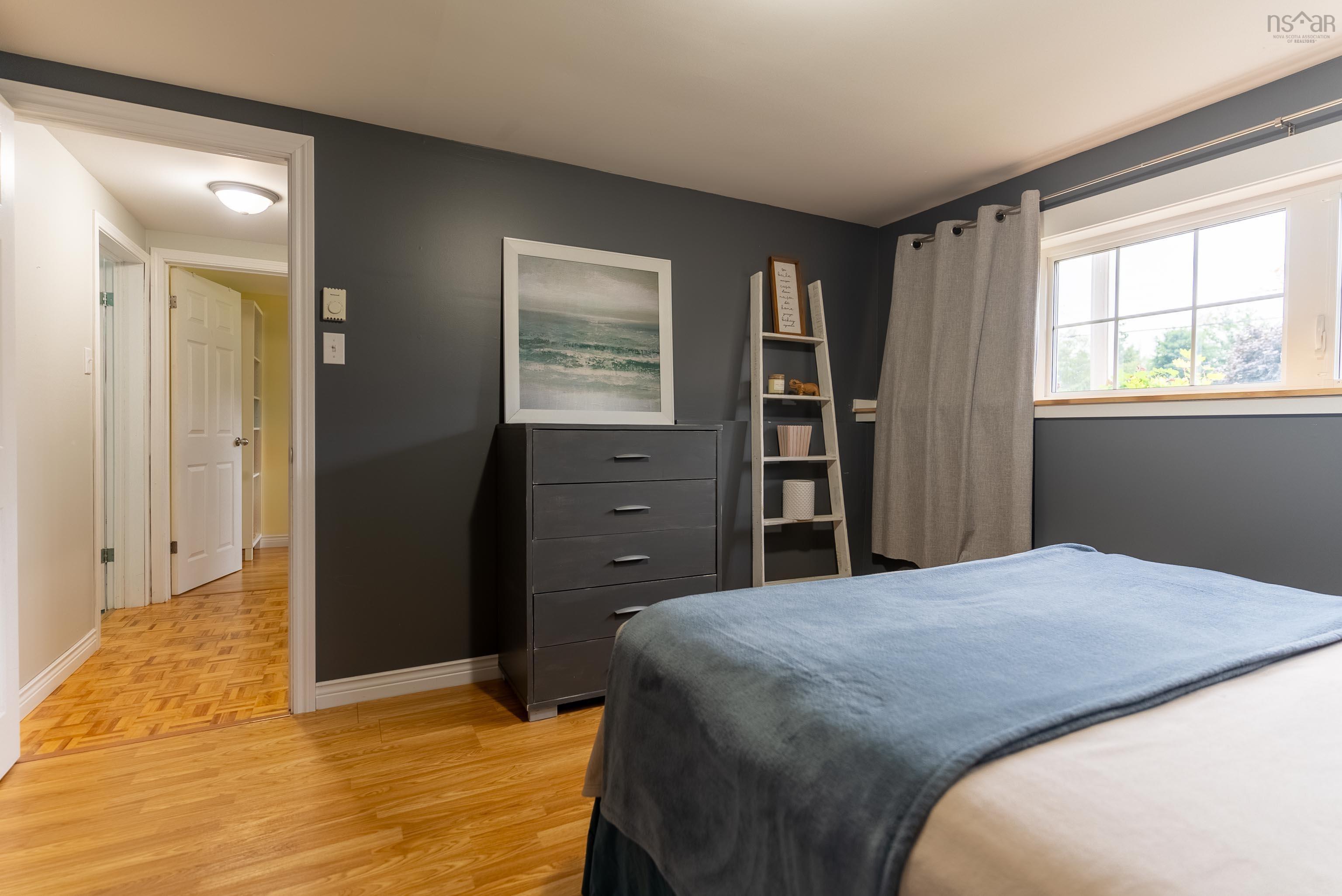 $415,000.00: 26 Tamarack Drive, Valley