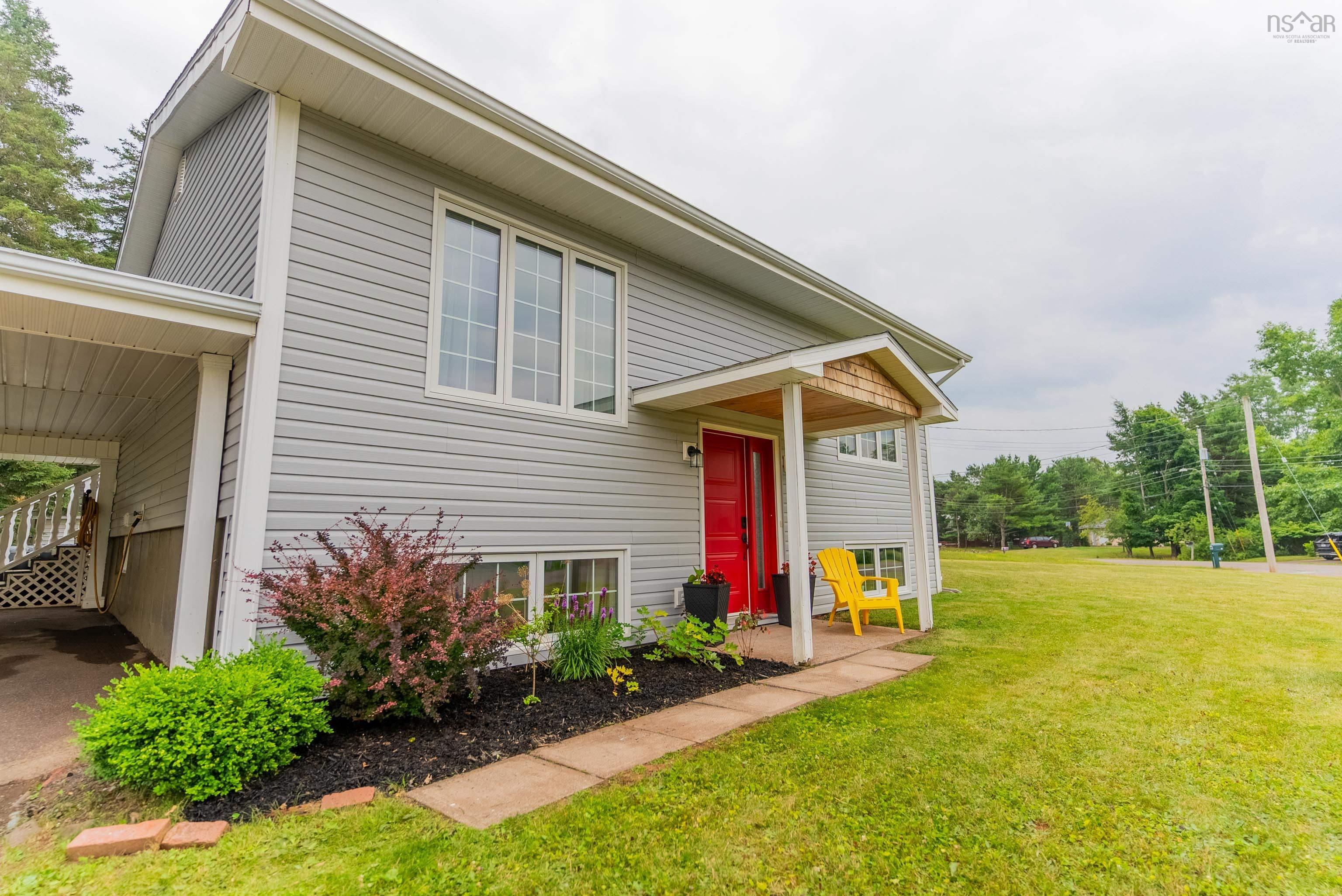 $415,000.00: 26 Tamarack Drive, Valley