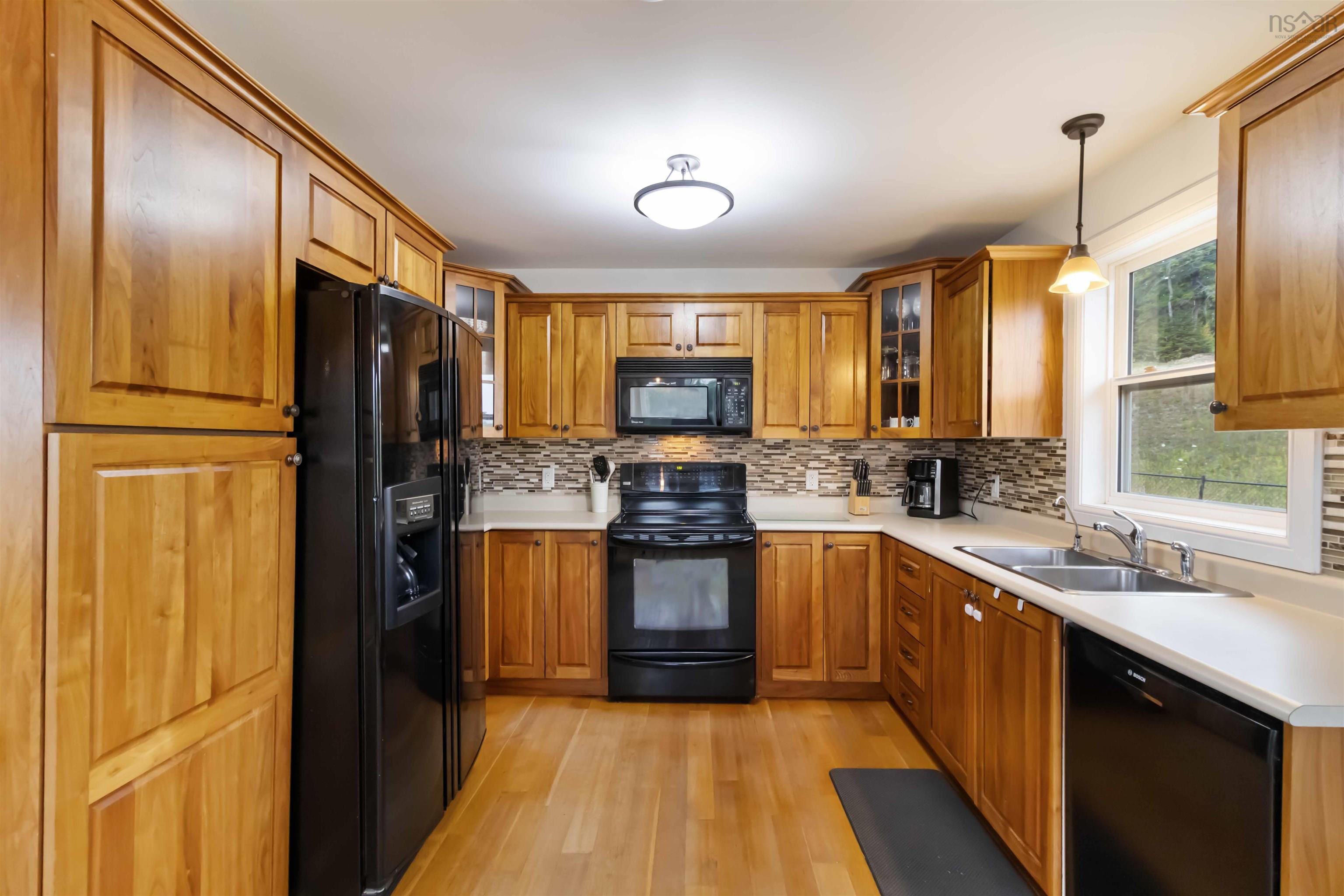 $549,900.00: 413 East Uniacke Road, Mount Uniacke