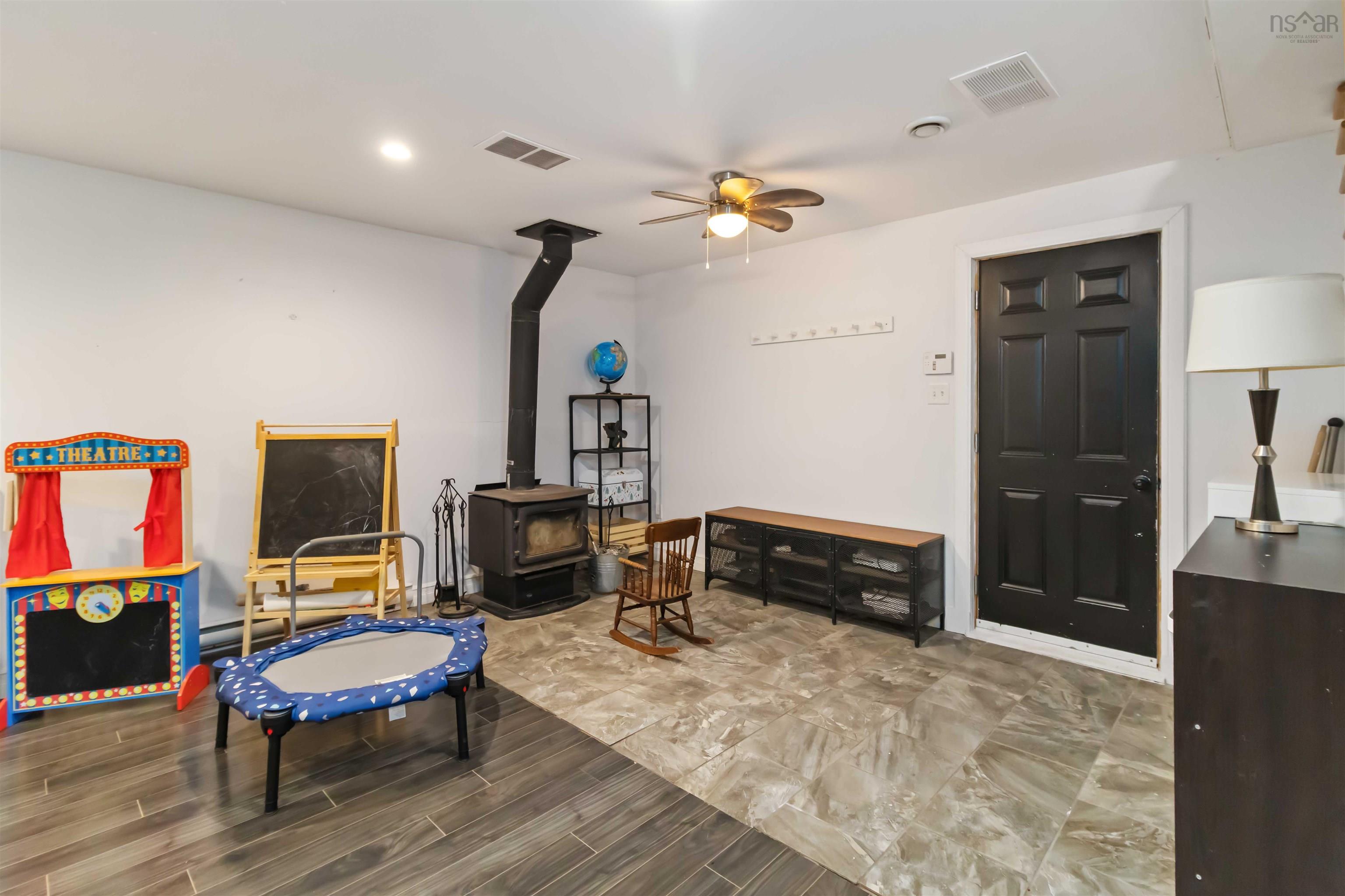 $549,900.00: 413 East Uniacke Road, Mount Uniacke