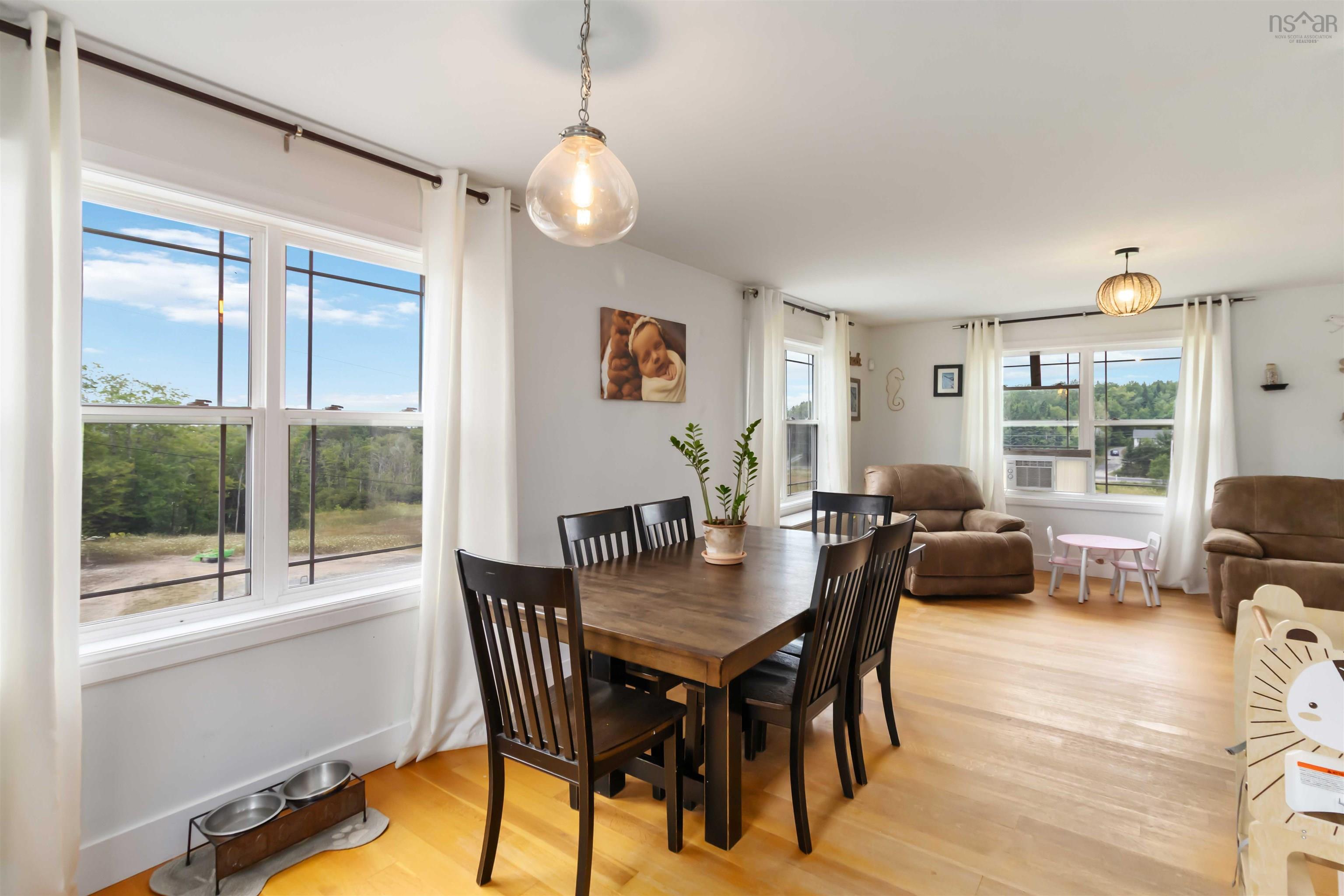 $549,900.00: 413 East Uniacke Road, Mount Uniacke