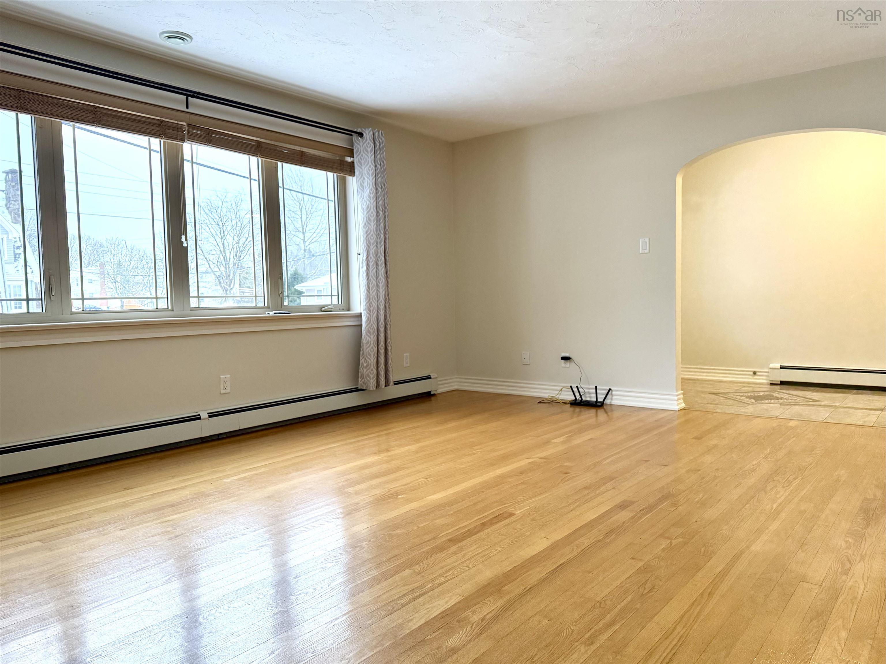 $429,900.00: 27 Regent Street, Amherst