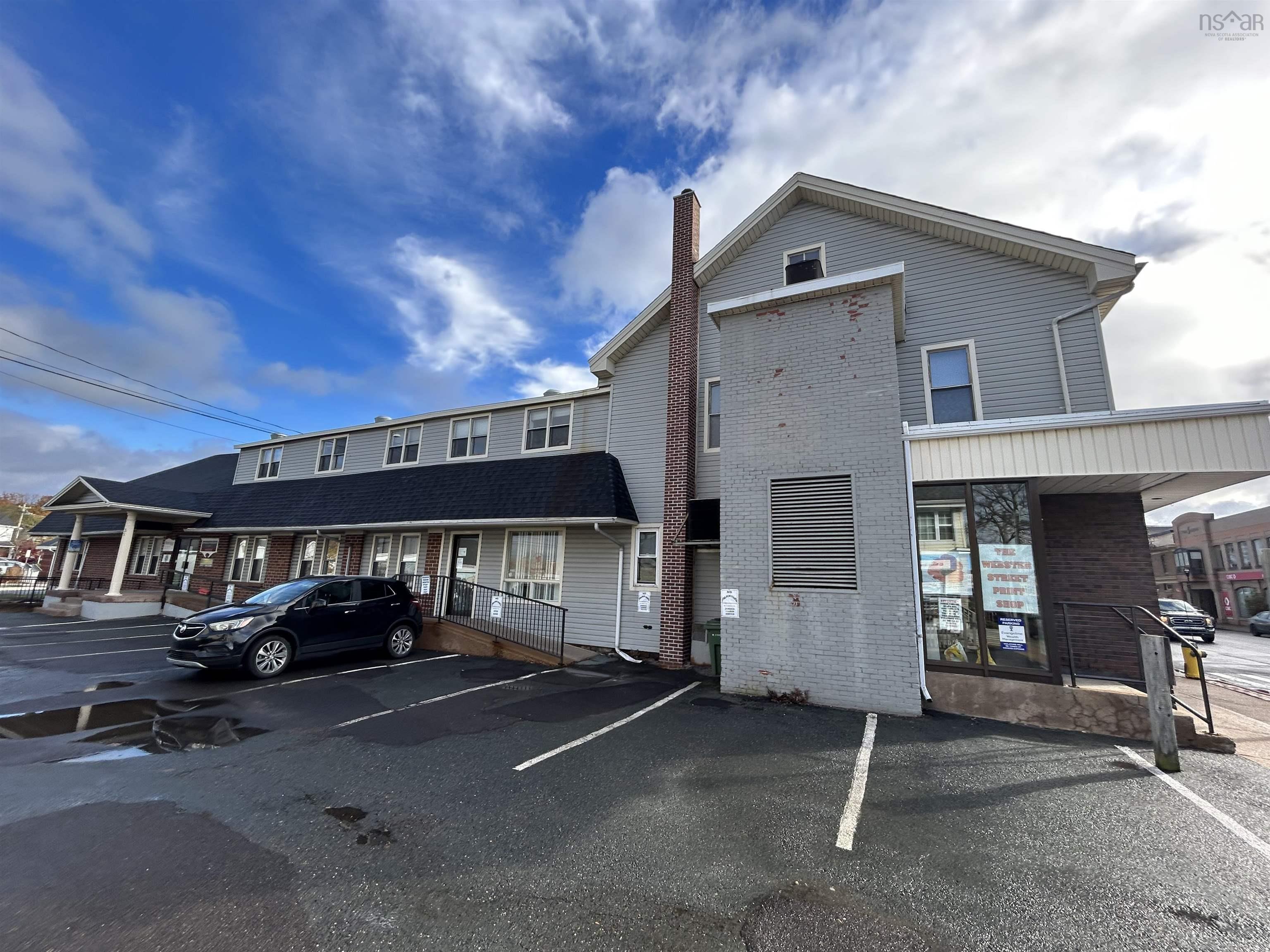 $999,000.00: 35 Webster Street, Kentville