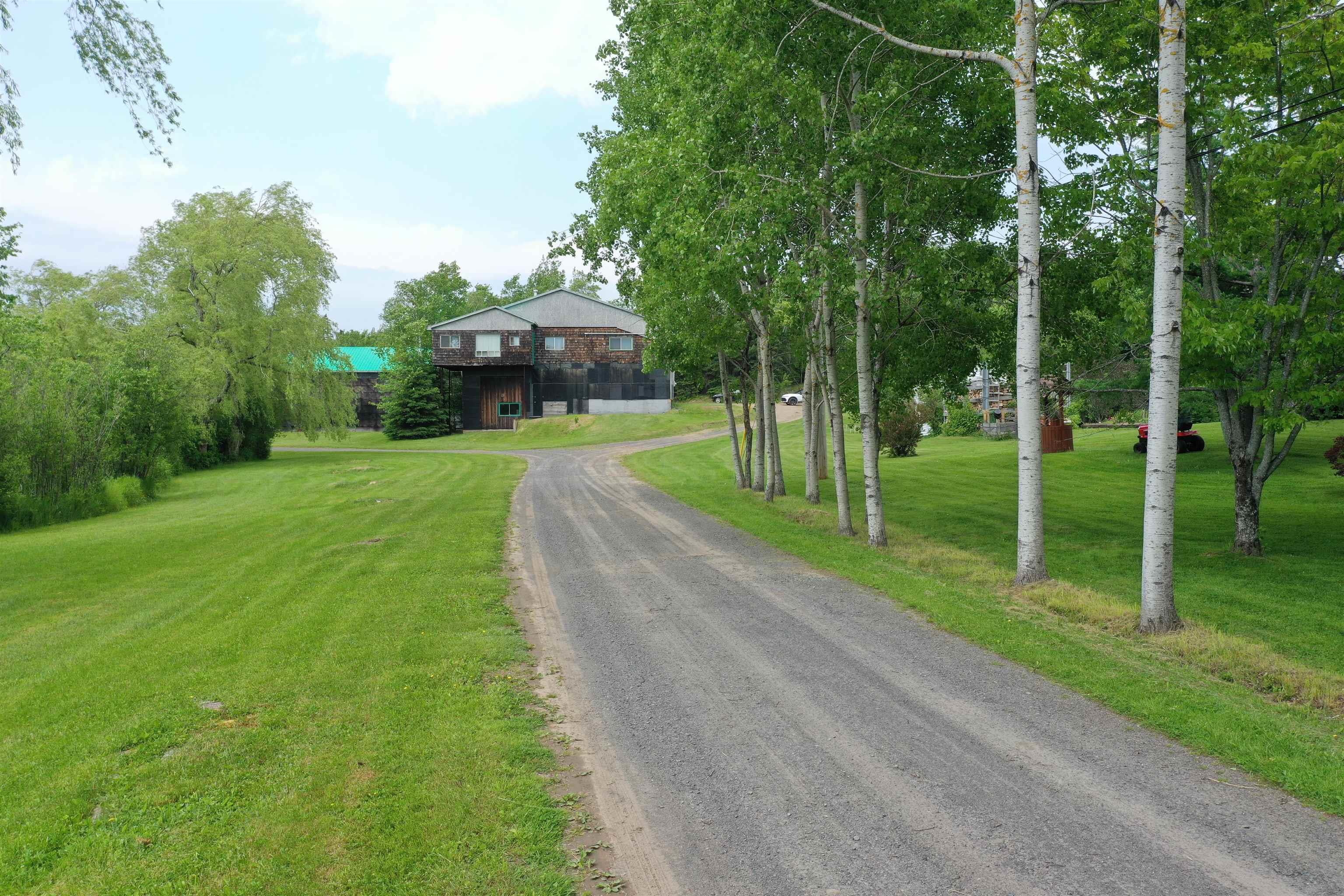 $700,000.00: 6185 Highway 4, Linacy