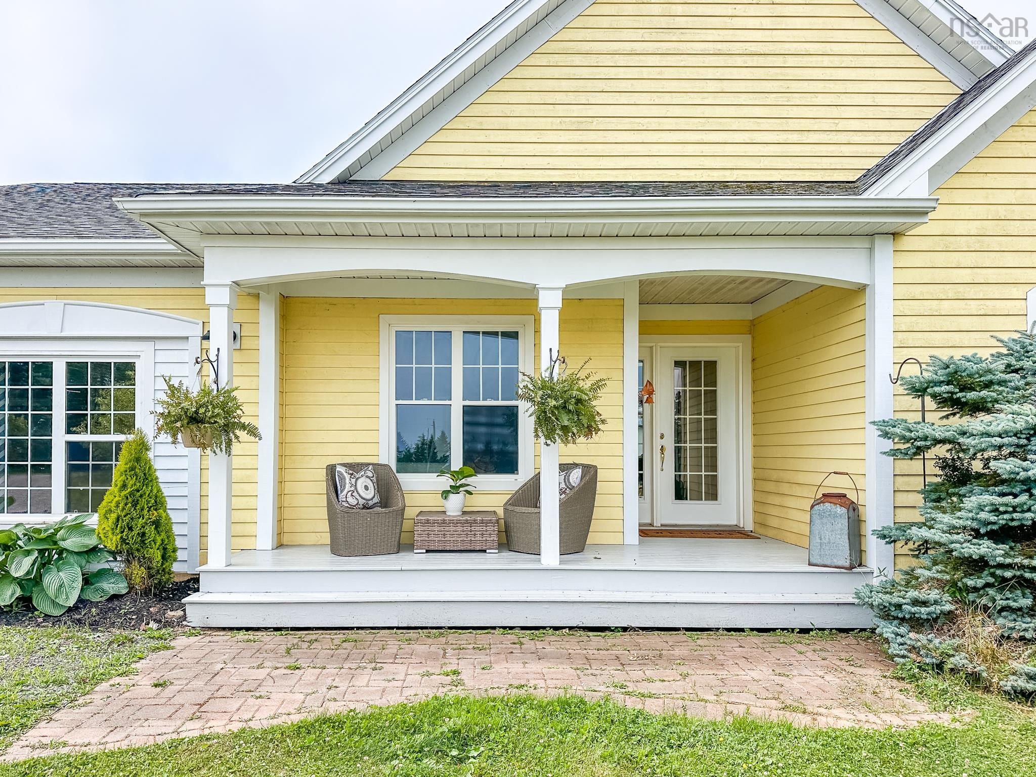 $975,000.00: 3419 Highway 359, Halls Harbour