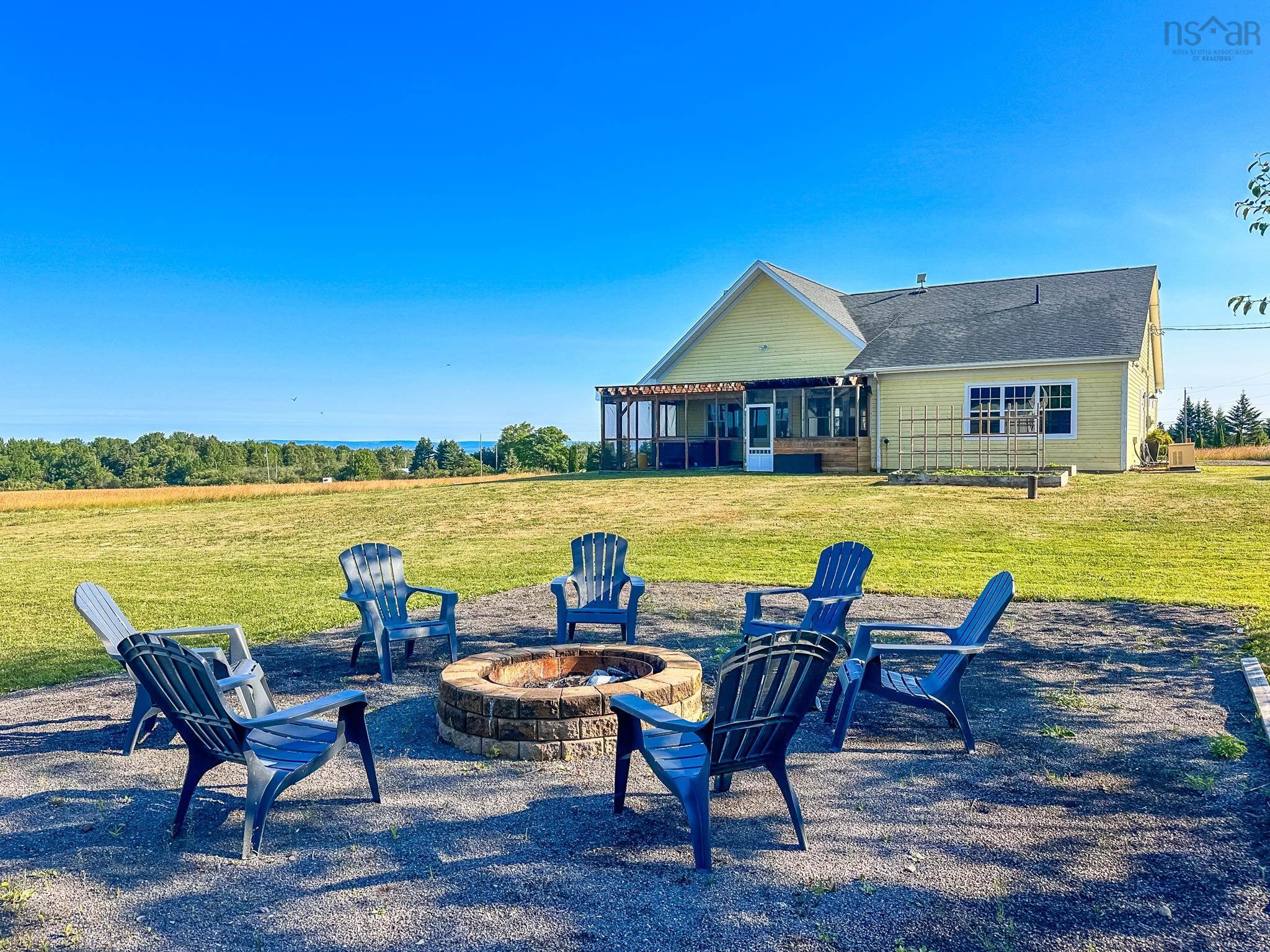$975,000.00: 3419 Highway 359, Halls Harbour