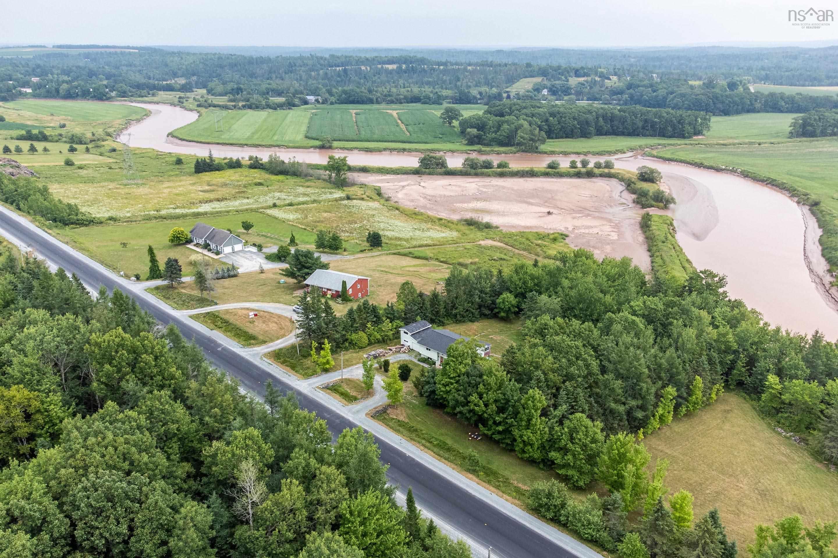 $374,900.00: 110 Highway 224, Shubenacadie
