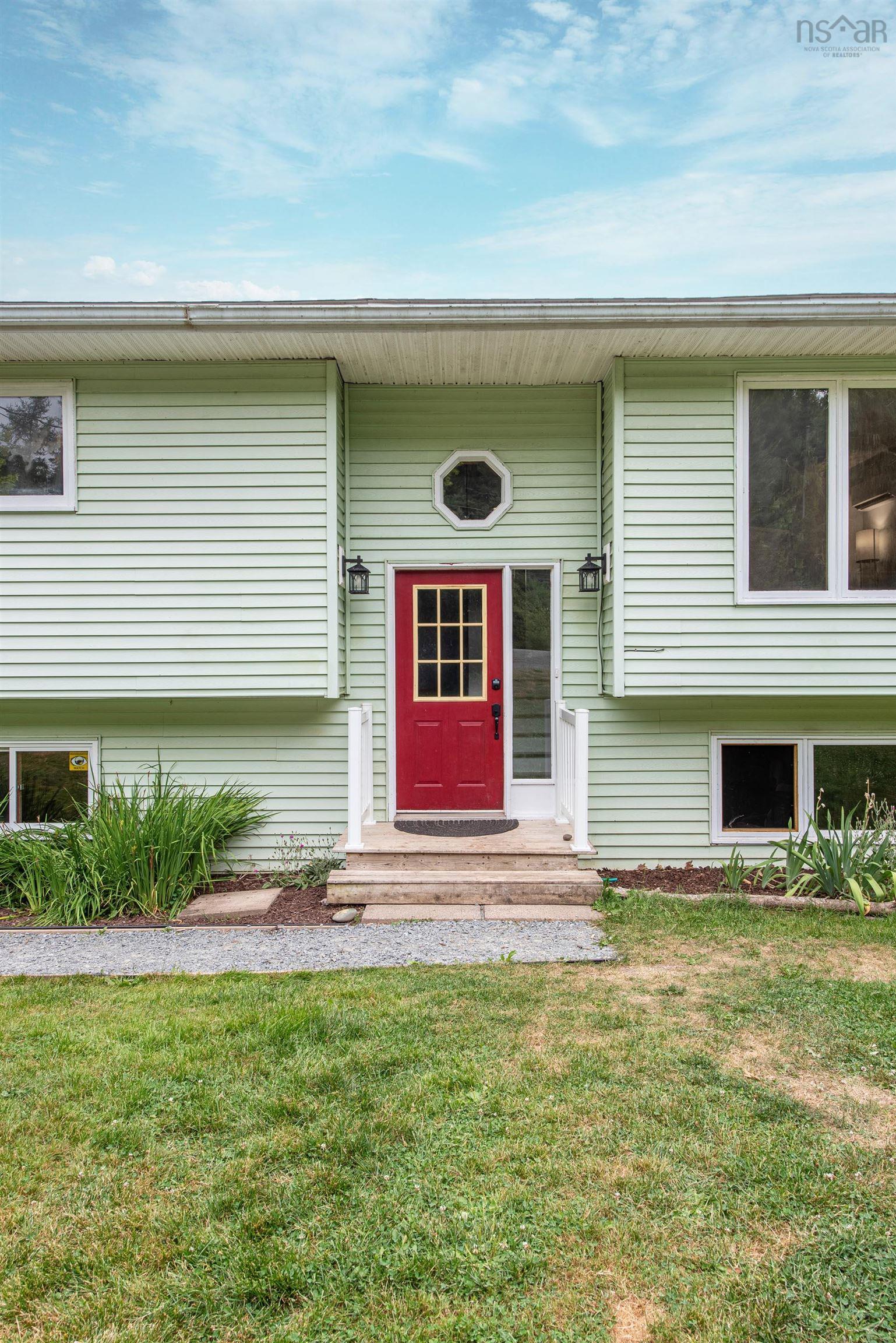 $374,900.00: 110 Highway 224, Shubenacadie