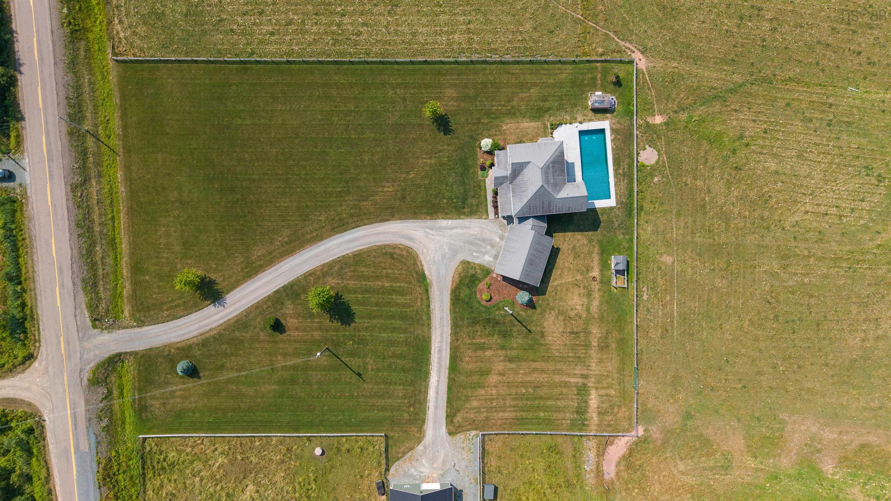 $950,000.00: 581 Kennedy Road, Hilden