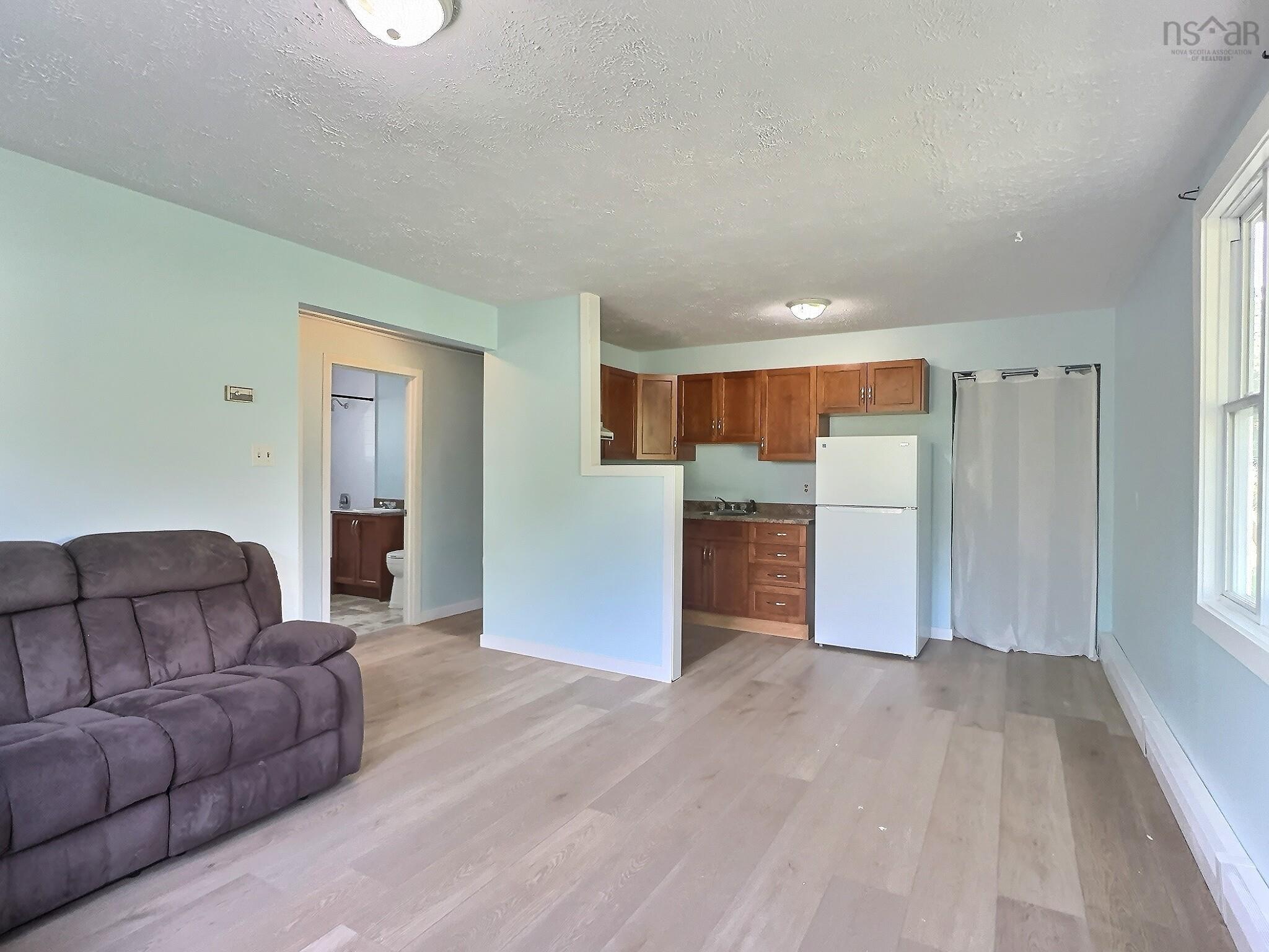 $639,000.00: 18 Alderney Drive, Enfield