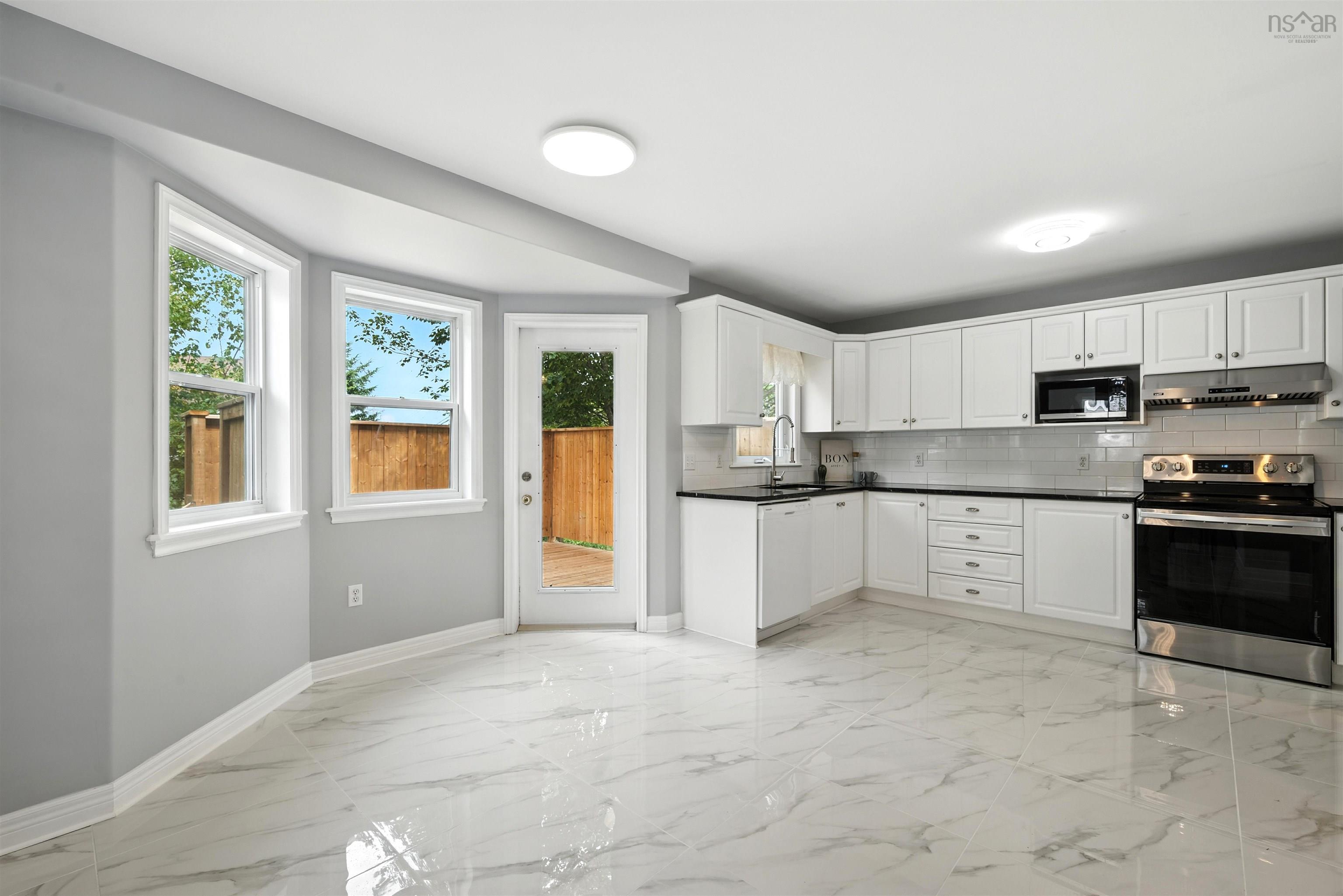 9 Roxbury Crescent, Halifax, NS (MLS 202519499)