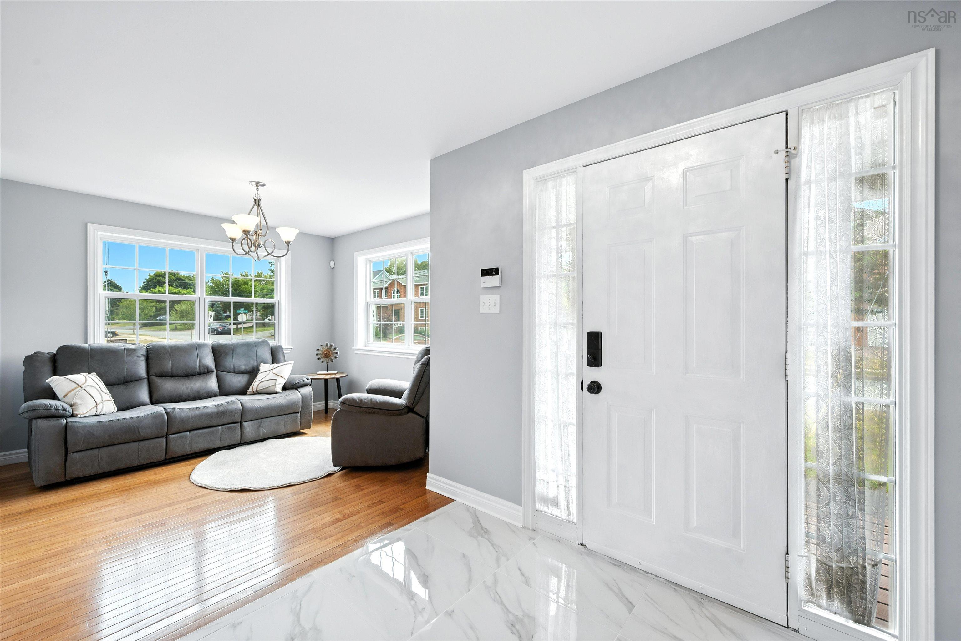 9 Roxbury Crescent, Halifax, NS (MLS 202519499)