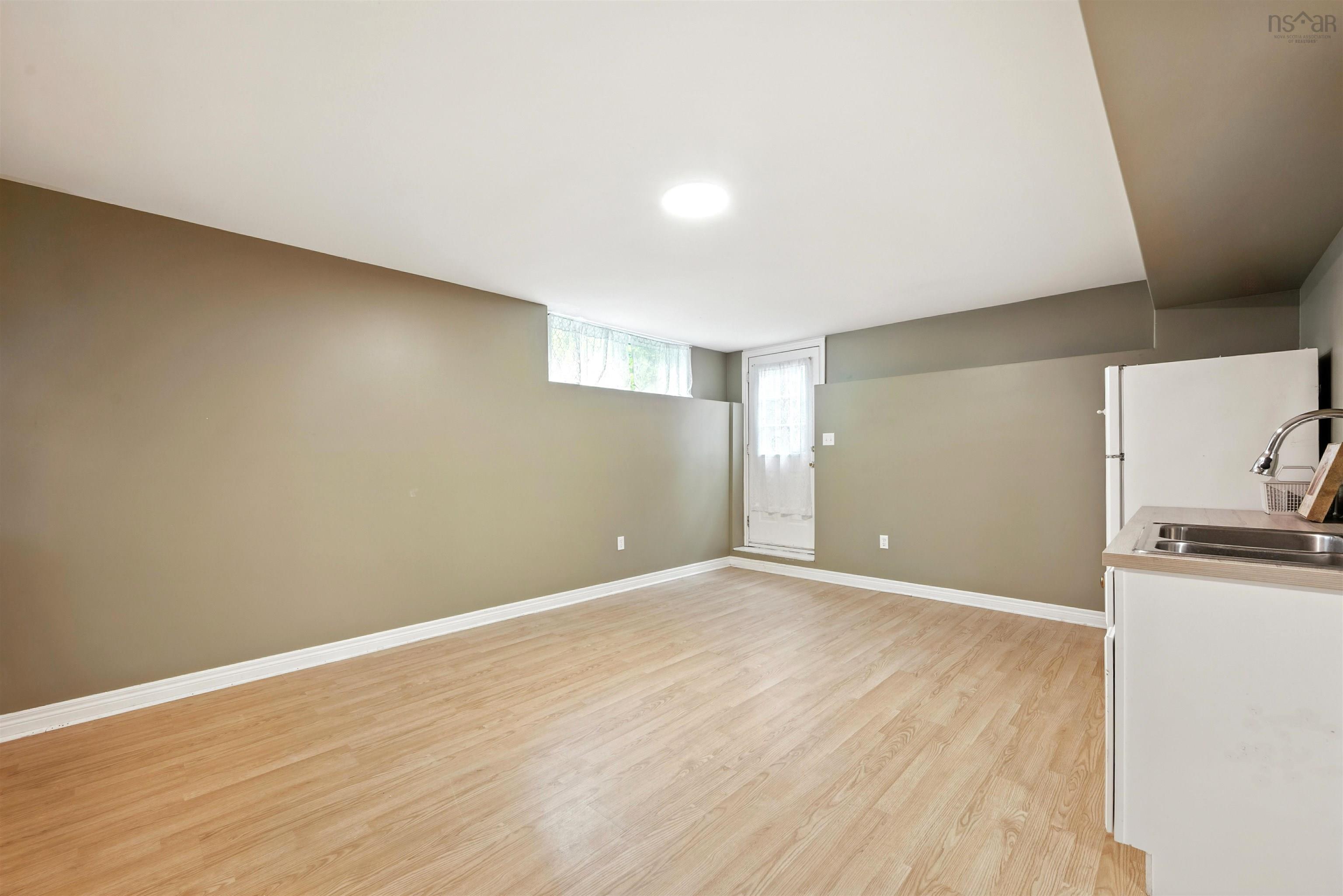 9 Roxbury Crescent, Halifax, NS (MLS 202519499)