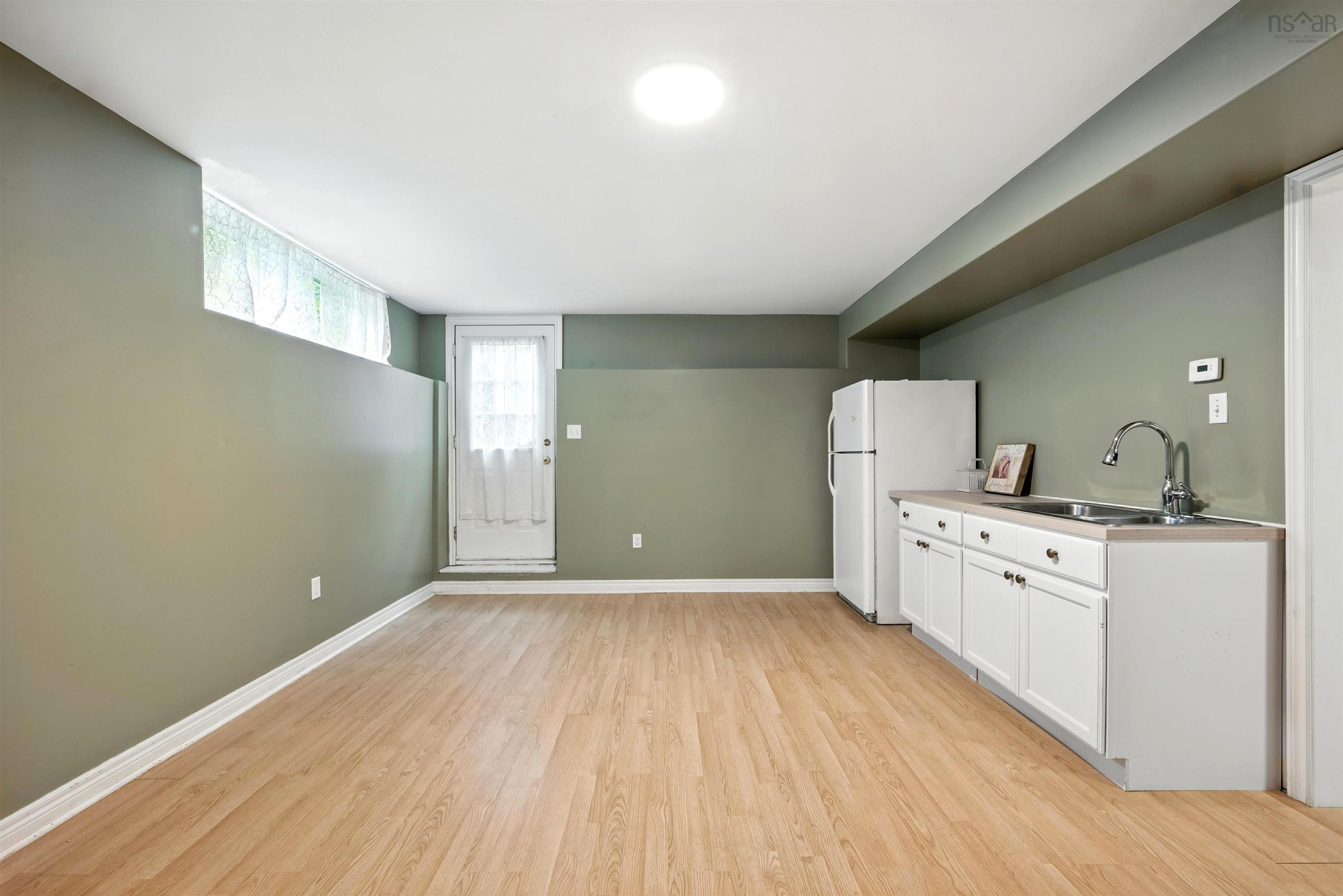 9 Roxbury Crescent, Halifax, NS (MLS 202519499)