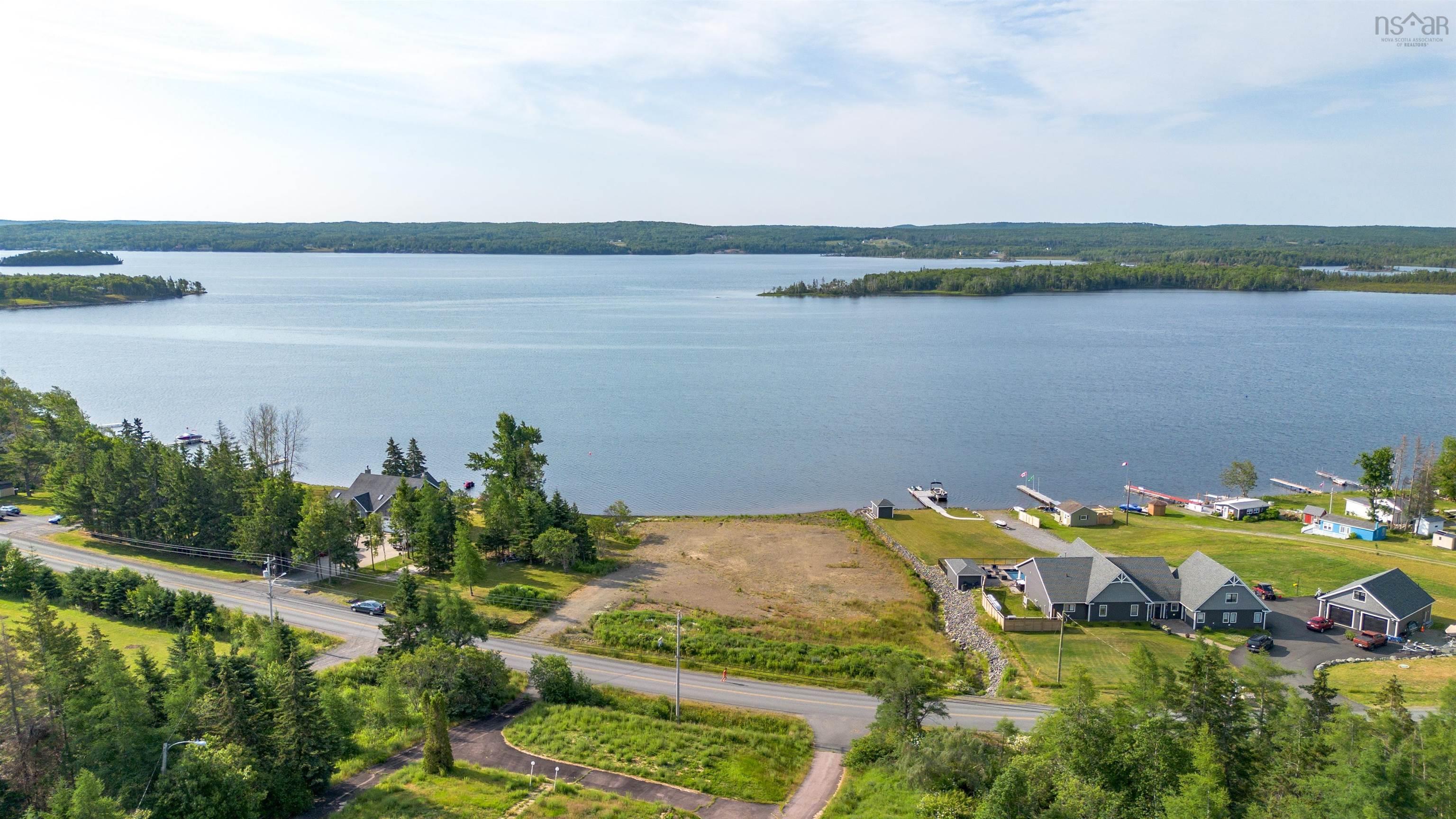 $304,995.00: 2020-2 Hillside Road, Albert Bridge