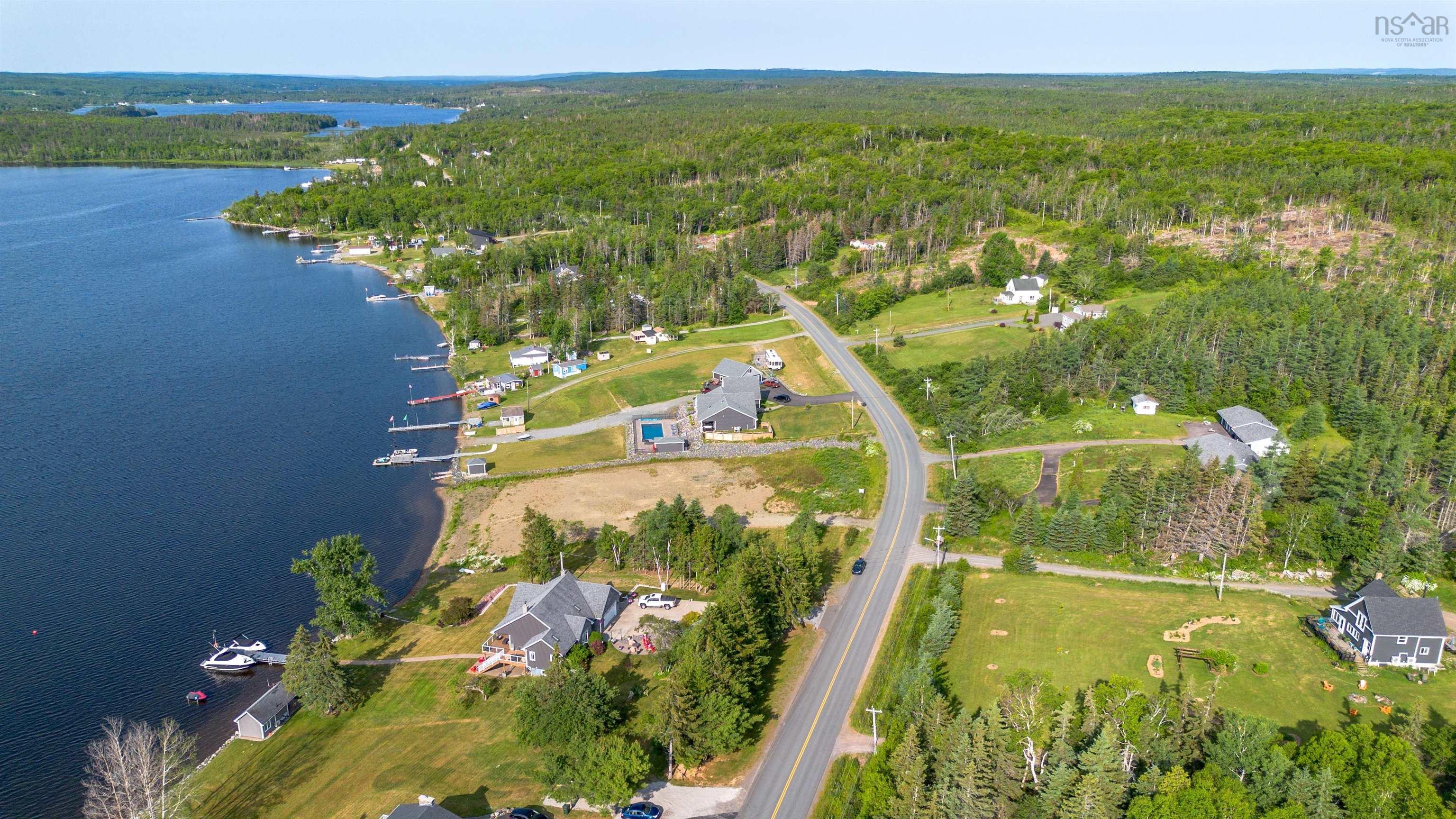 $304,995.00: 2020-2 Hillside Road, Albert Bridge