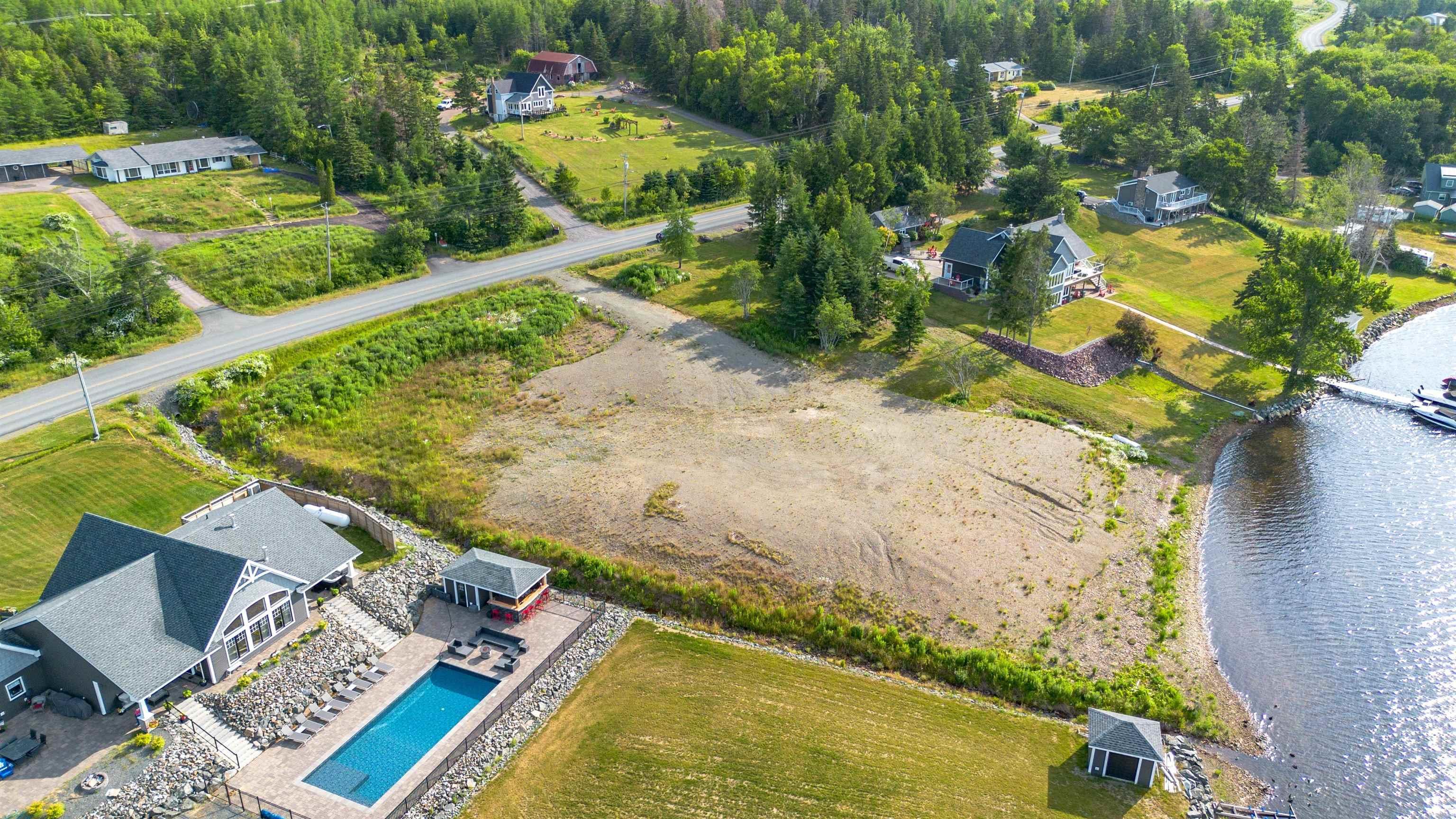 $304,995.00: 2020-2 Hillside Road, Albert Bridge