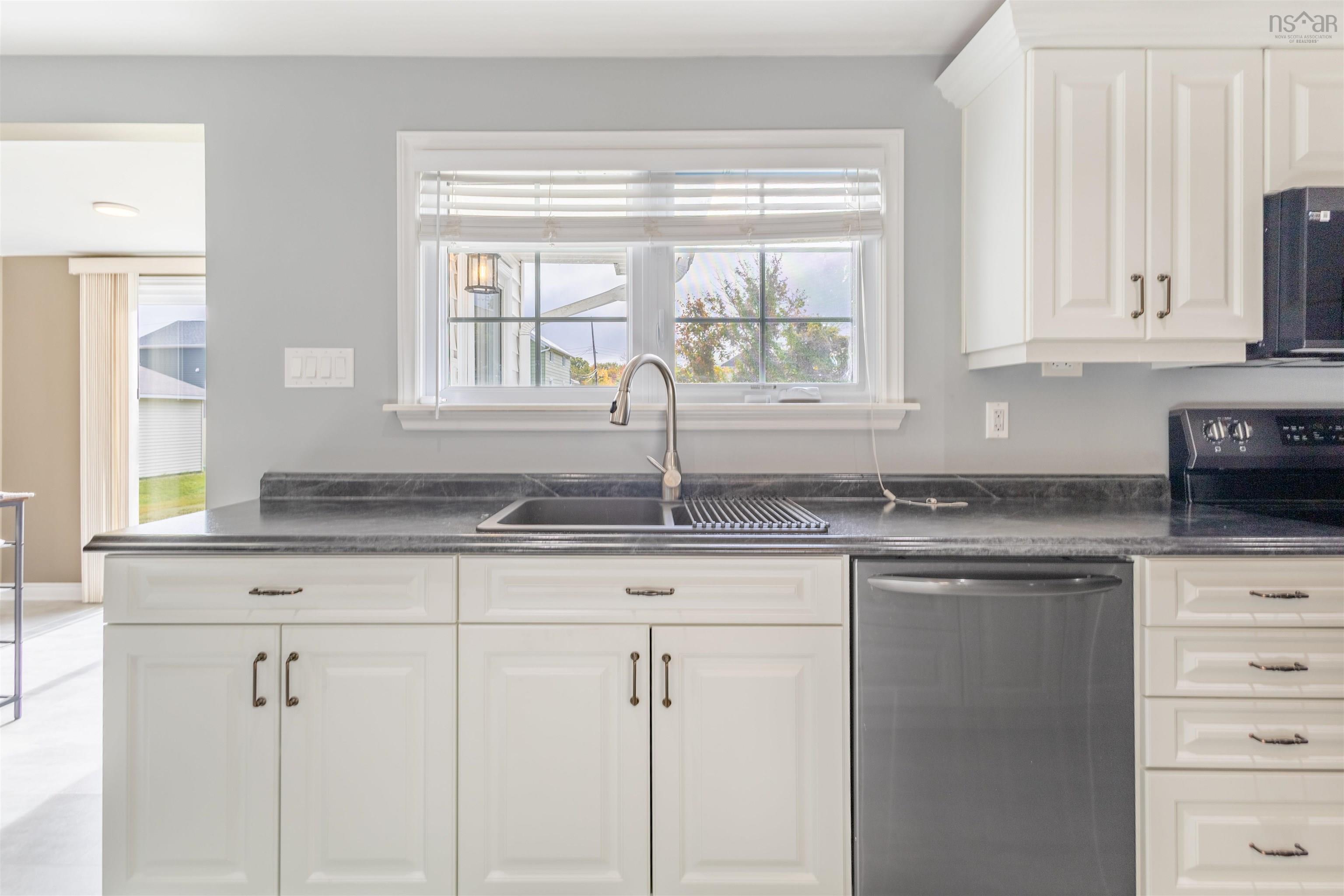 $314,995.00: 116 Brookland Street, Glace Bay