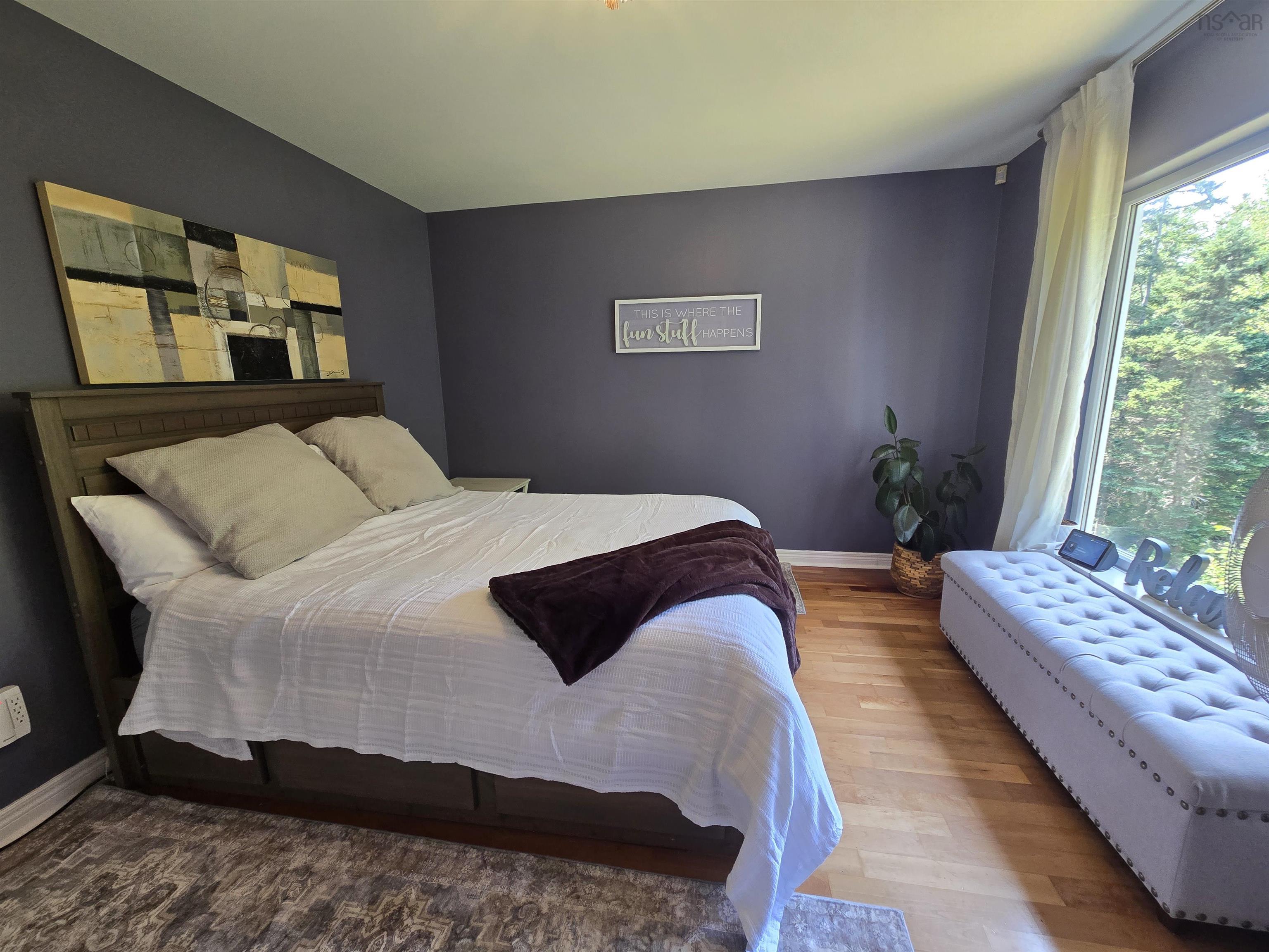 $549,900.00: 55 Tweednooge Place, East Bay