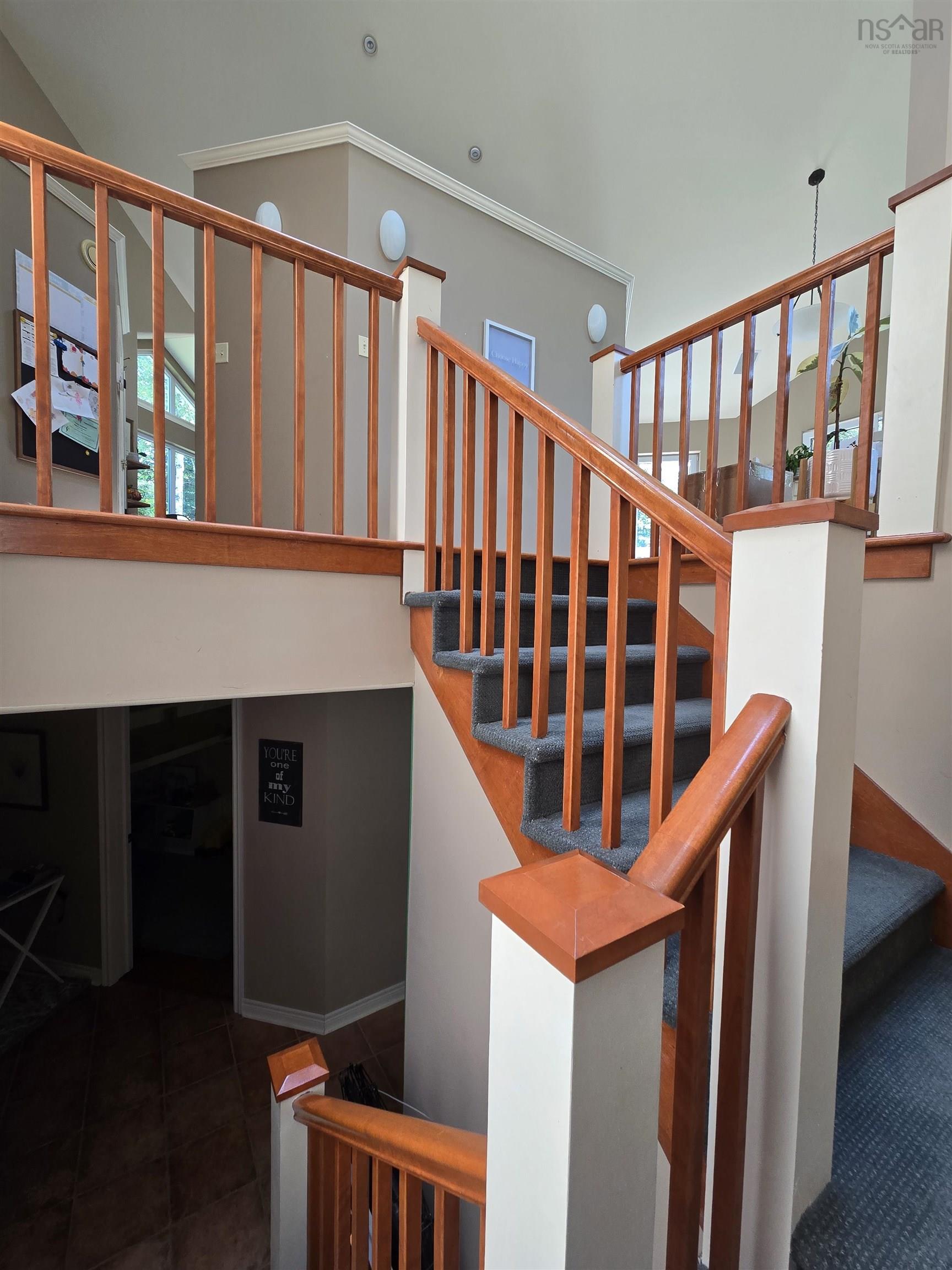 $549,900.00: 55 Tweednooge Place, East Bay