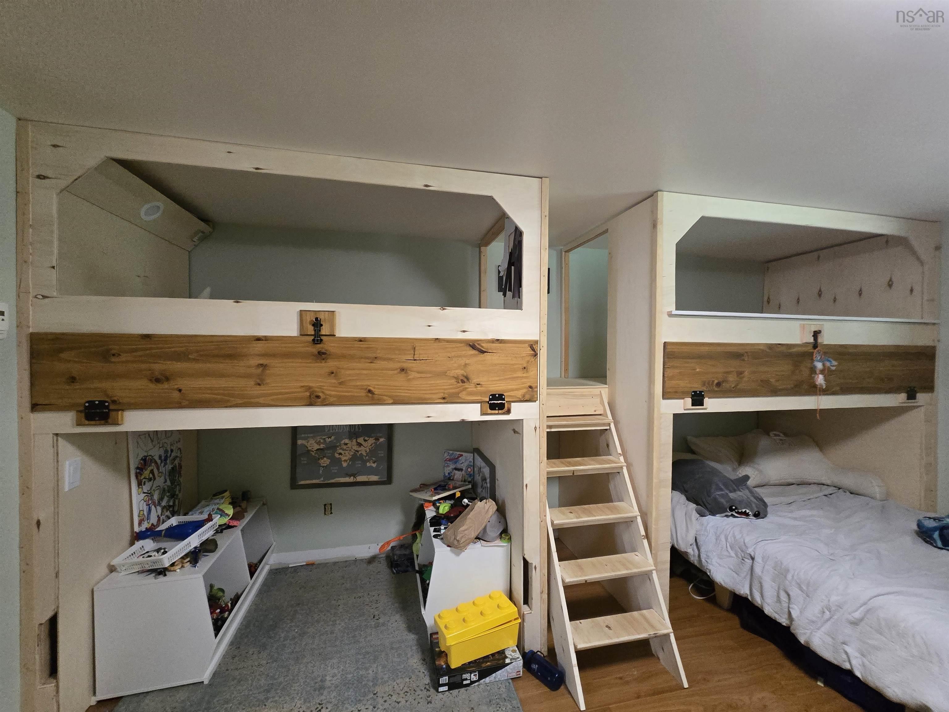 $549,900.00: 55 Tweednooge Place, East Bay