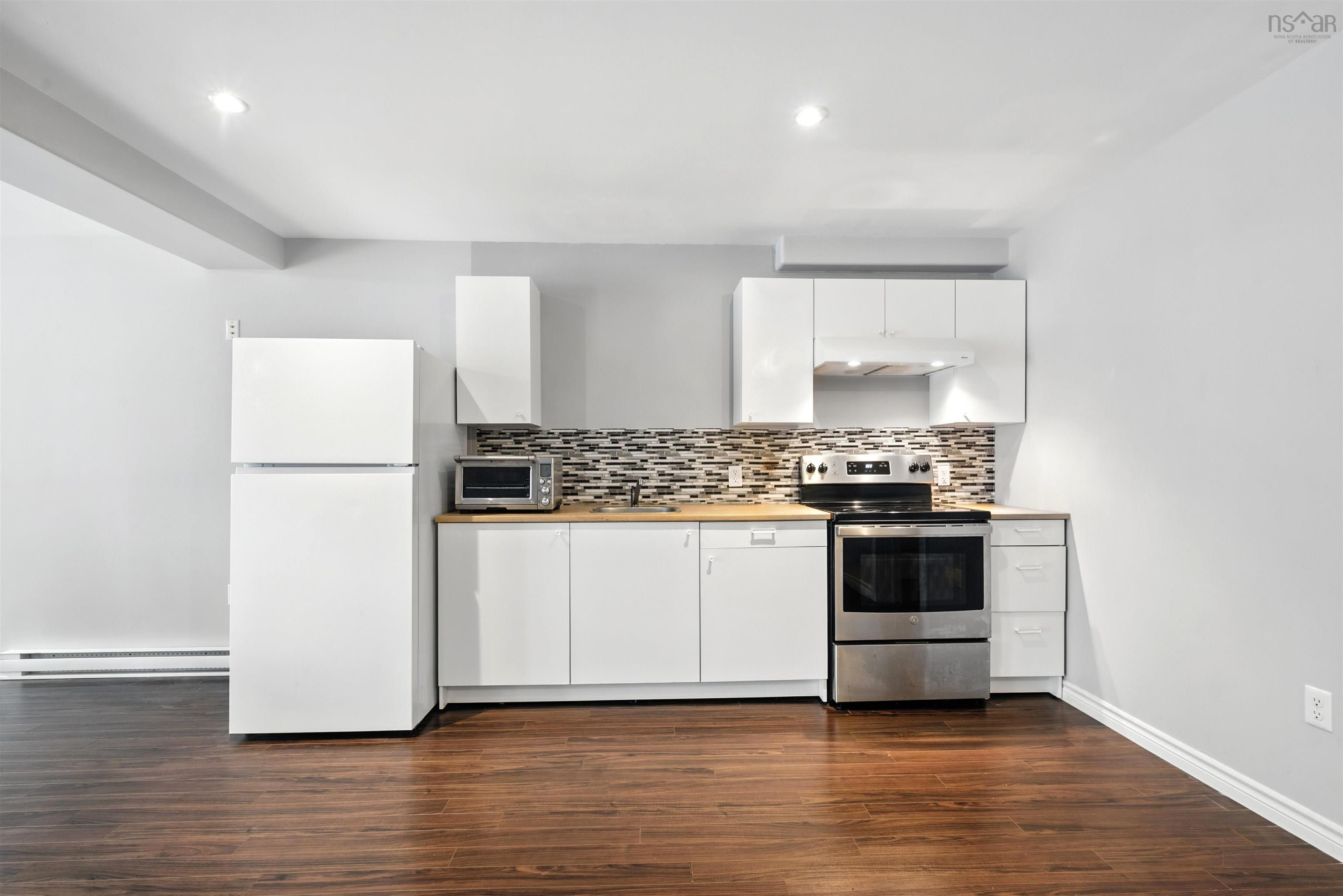 $720,000.00: 364 Bently Drive, Halifax