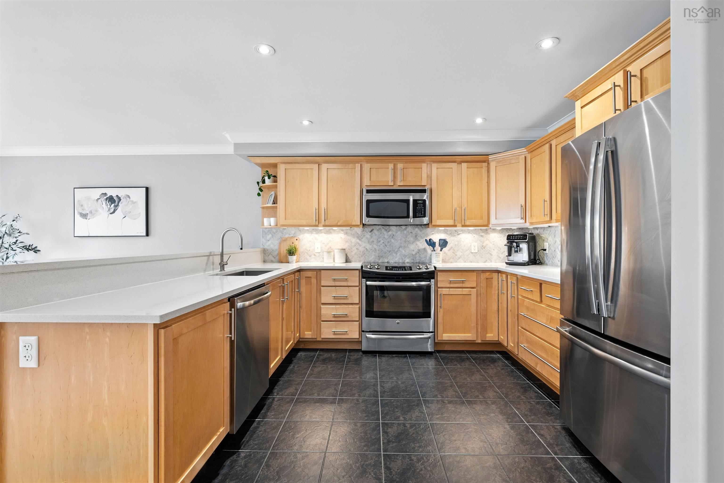 $720,000.00: 364 Bently Drive, Halifax