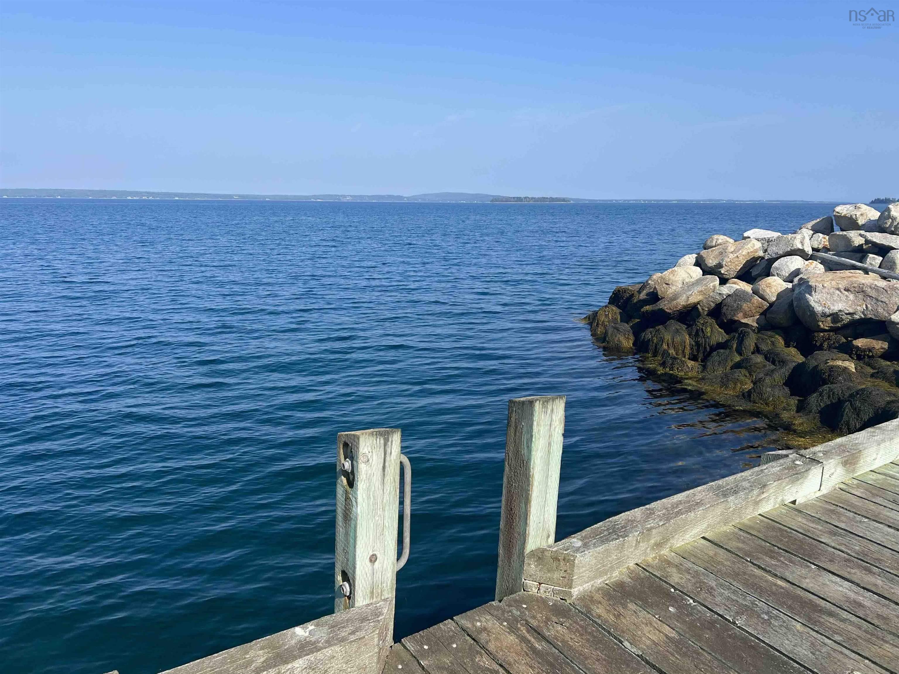 $1,249,000.00: 3 Chester Shore Road, Chester