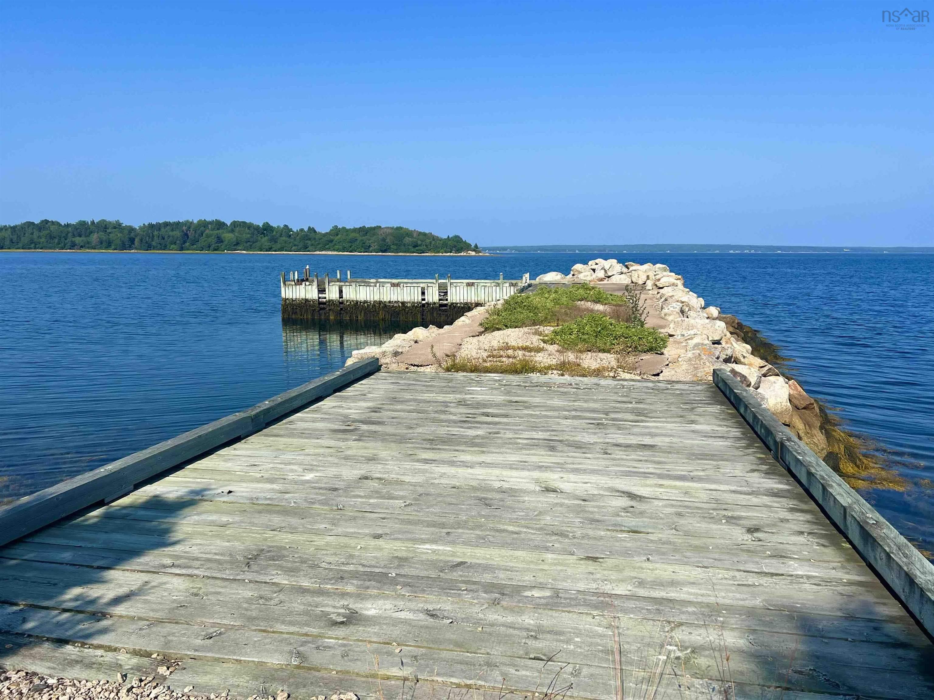 $1,249,000.00: 3 Chester Shore Road, Chester