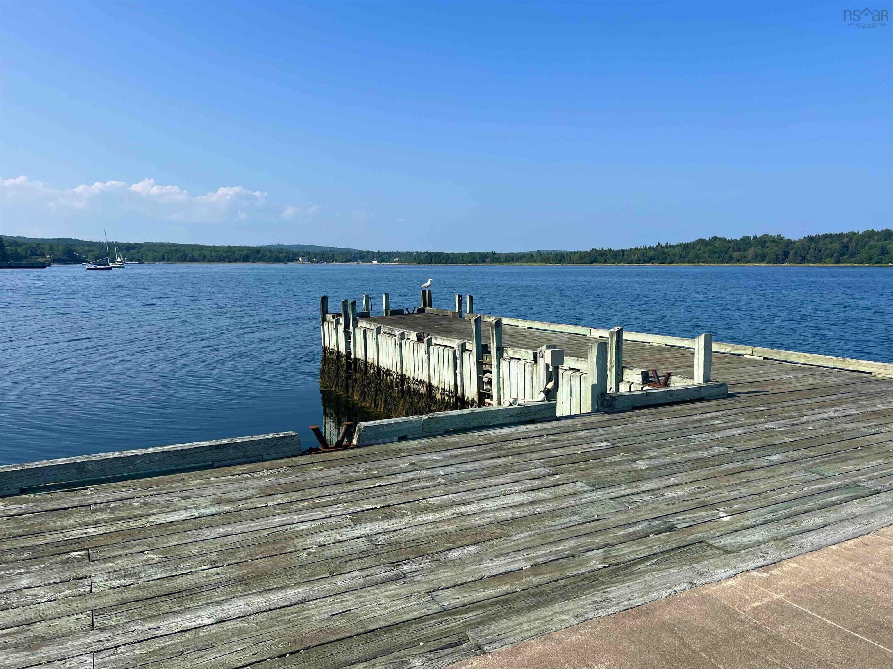 $1,249,000.00: 3 Chester Shore Road, Chester