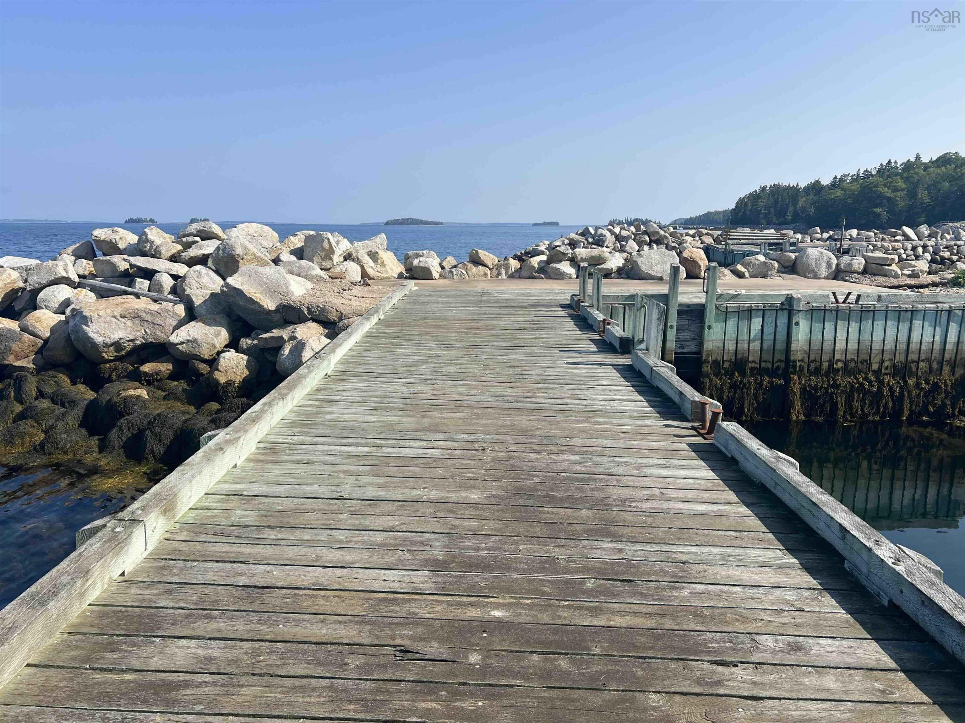 $1,249,000.00: 3 Chester Shore Road, Chester