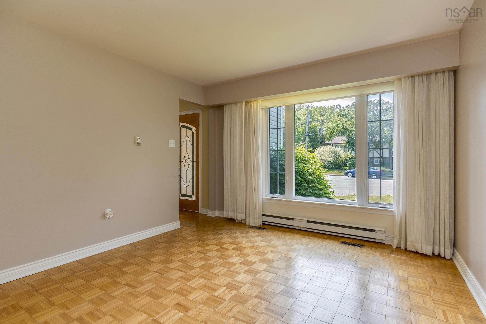 $535,000.00: 7 Orquel Court, Woodlawn