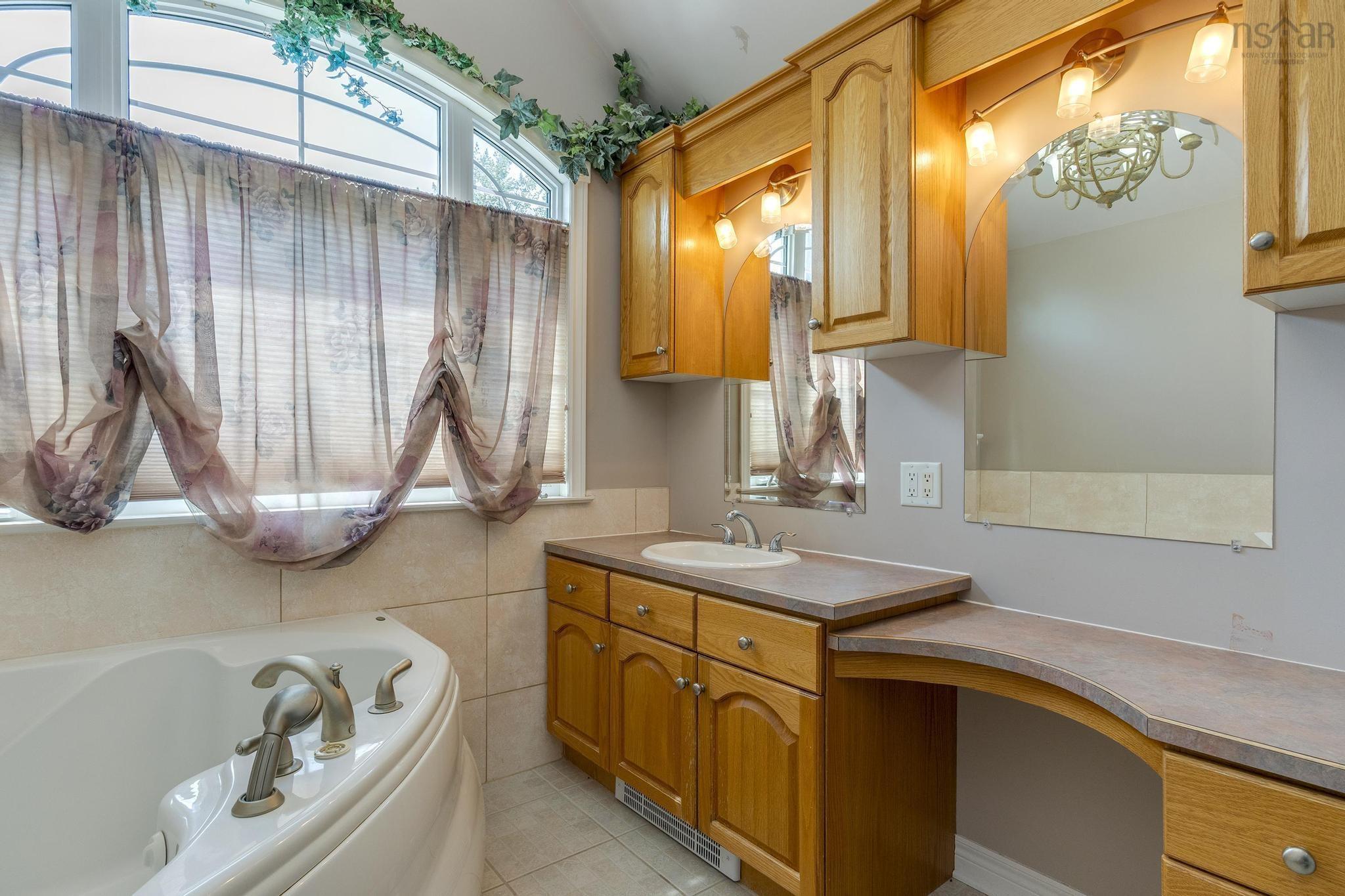 $535,000.00: 7 Orquel Court, Woodlawn