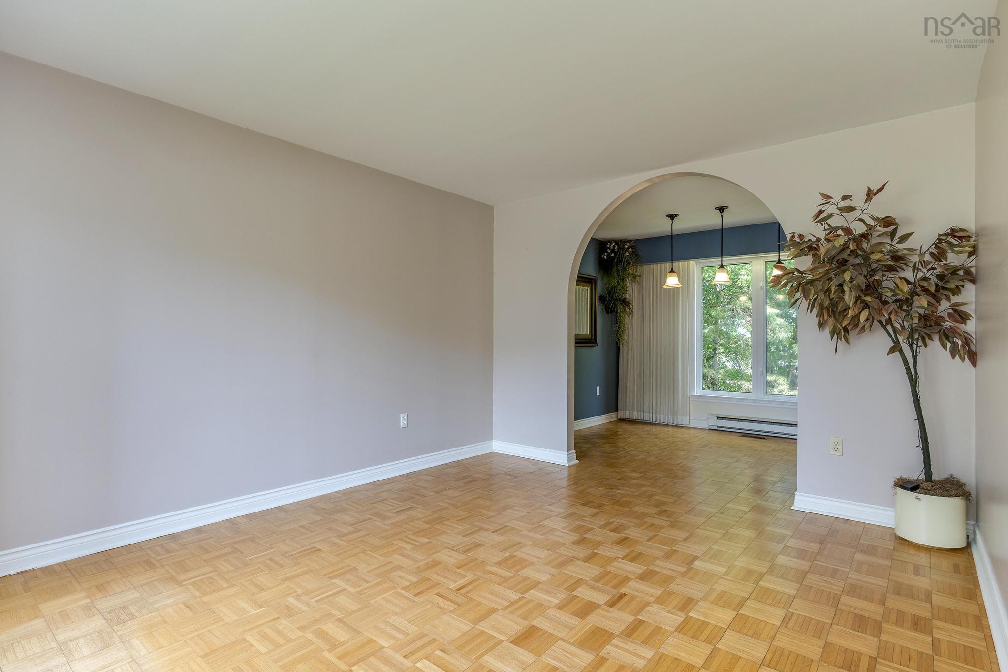 $535,000.00: 7 Orquel Court, Woodlawn