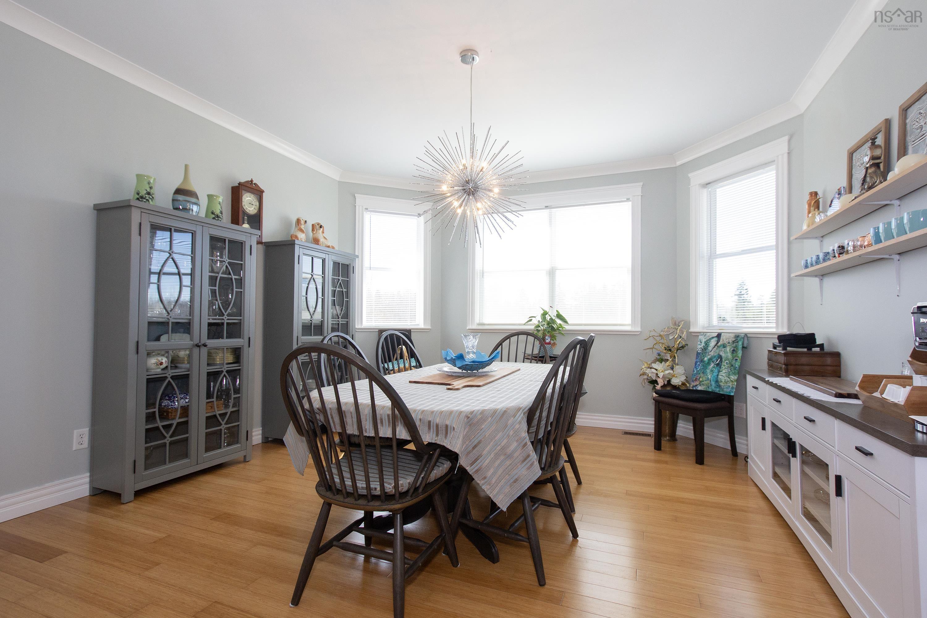 $799,900.00: 158 Robinson Road, Amherst Head