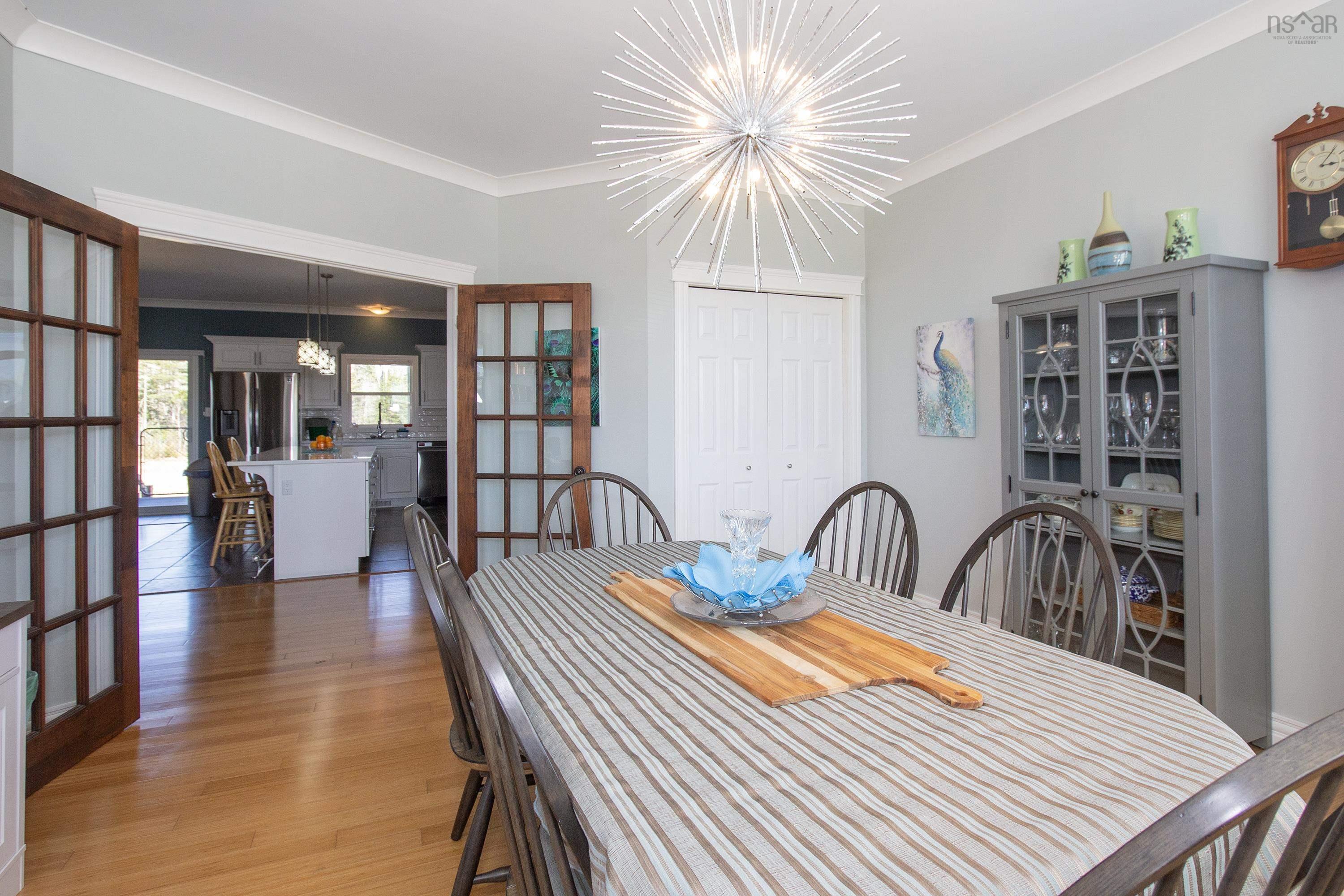 $799,900.00: 158 Robinson Road, Amherst Head