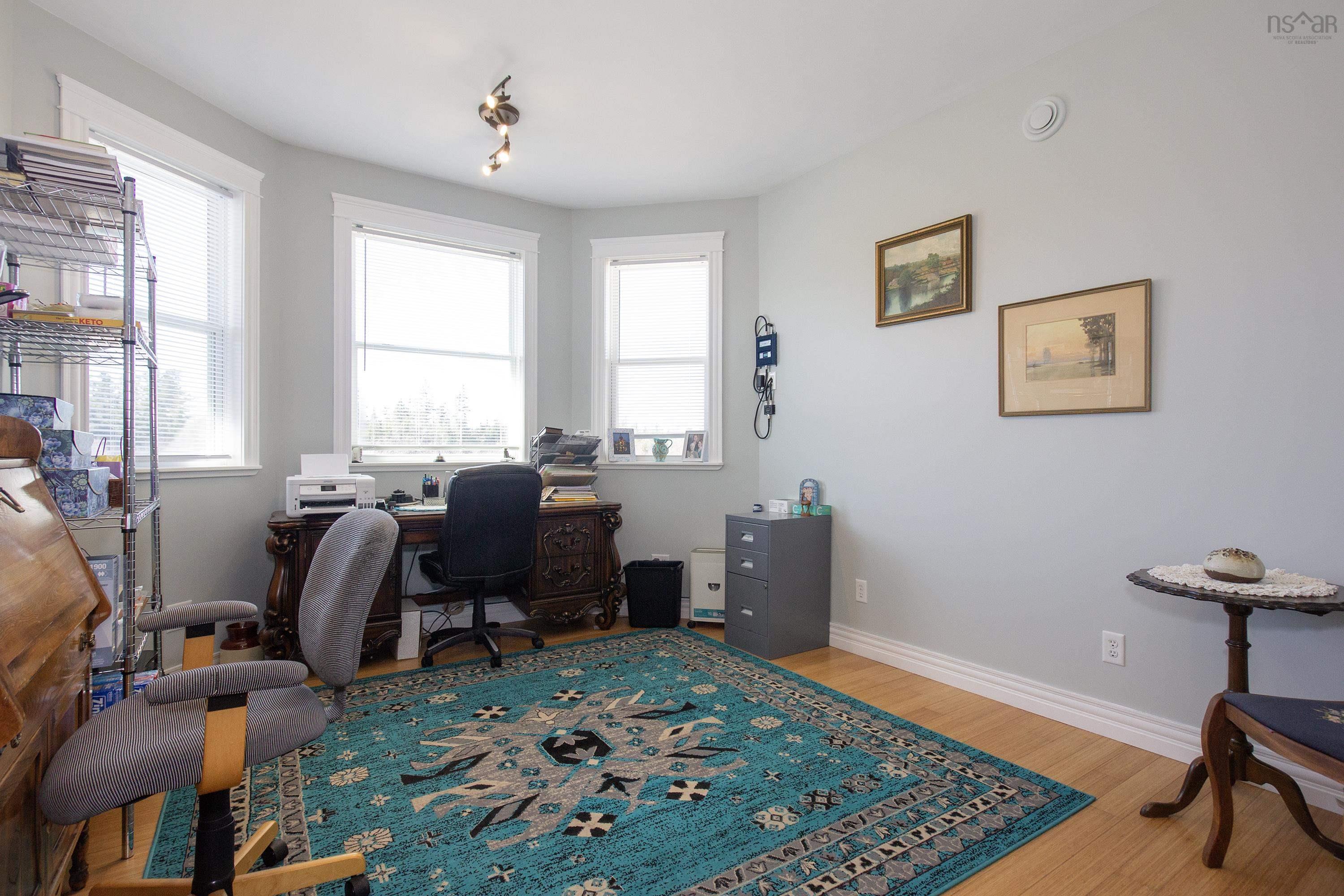 $799,900.00: 158 Robinson Road, Amherst Head