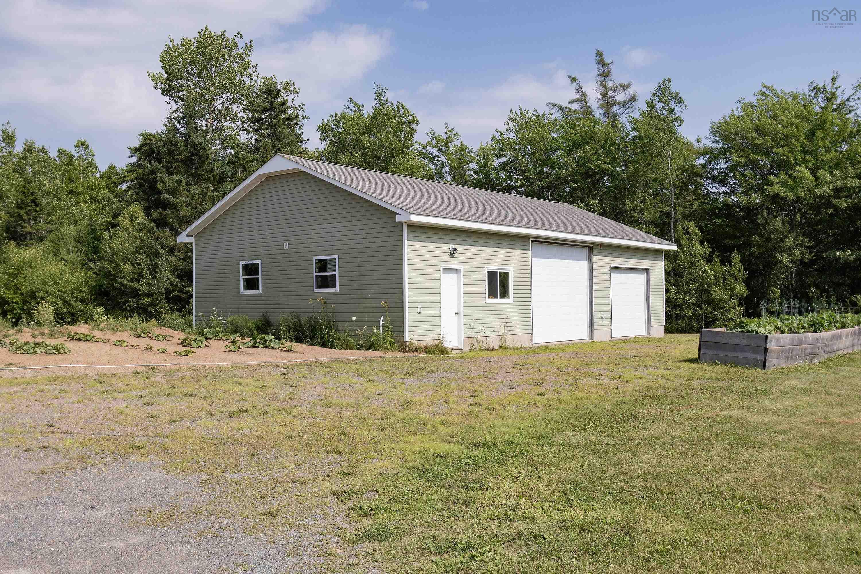 $799,900.00: 158 Robinson Road, Amherst Head